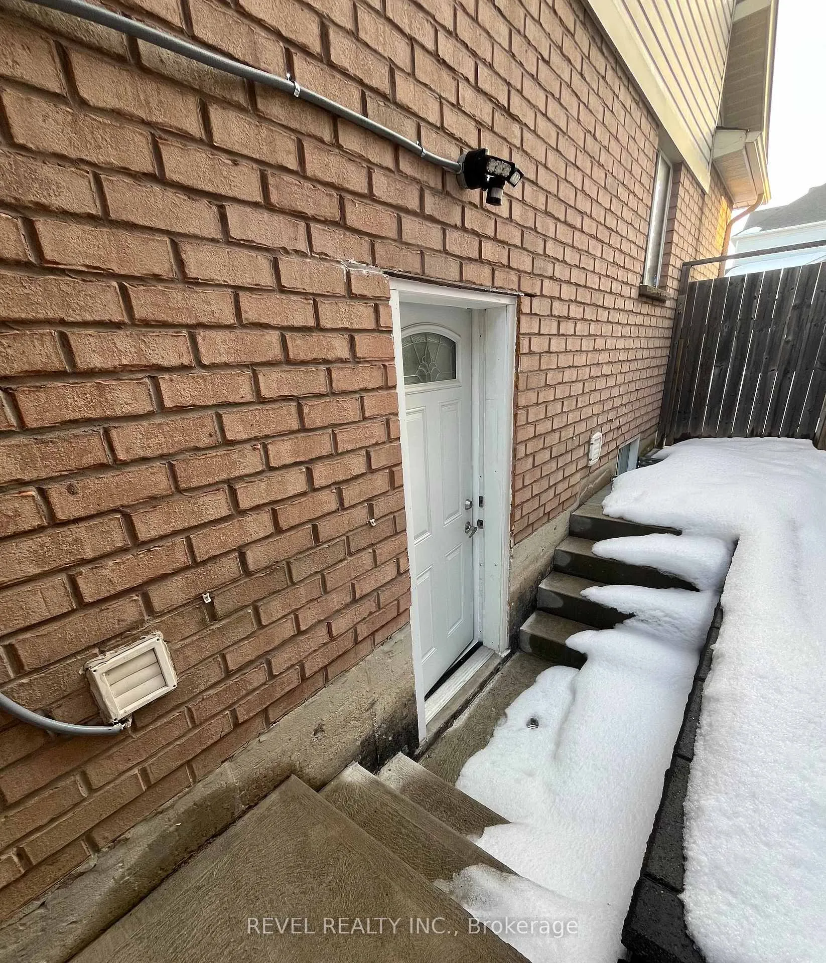 Photo 6 of Unit Basement, 194 Willowbrook Drive, Whitby, Pringle Creek — HOMEH