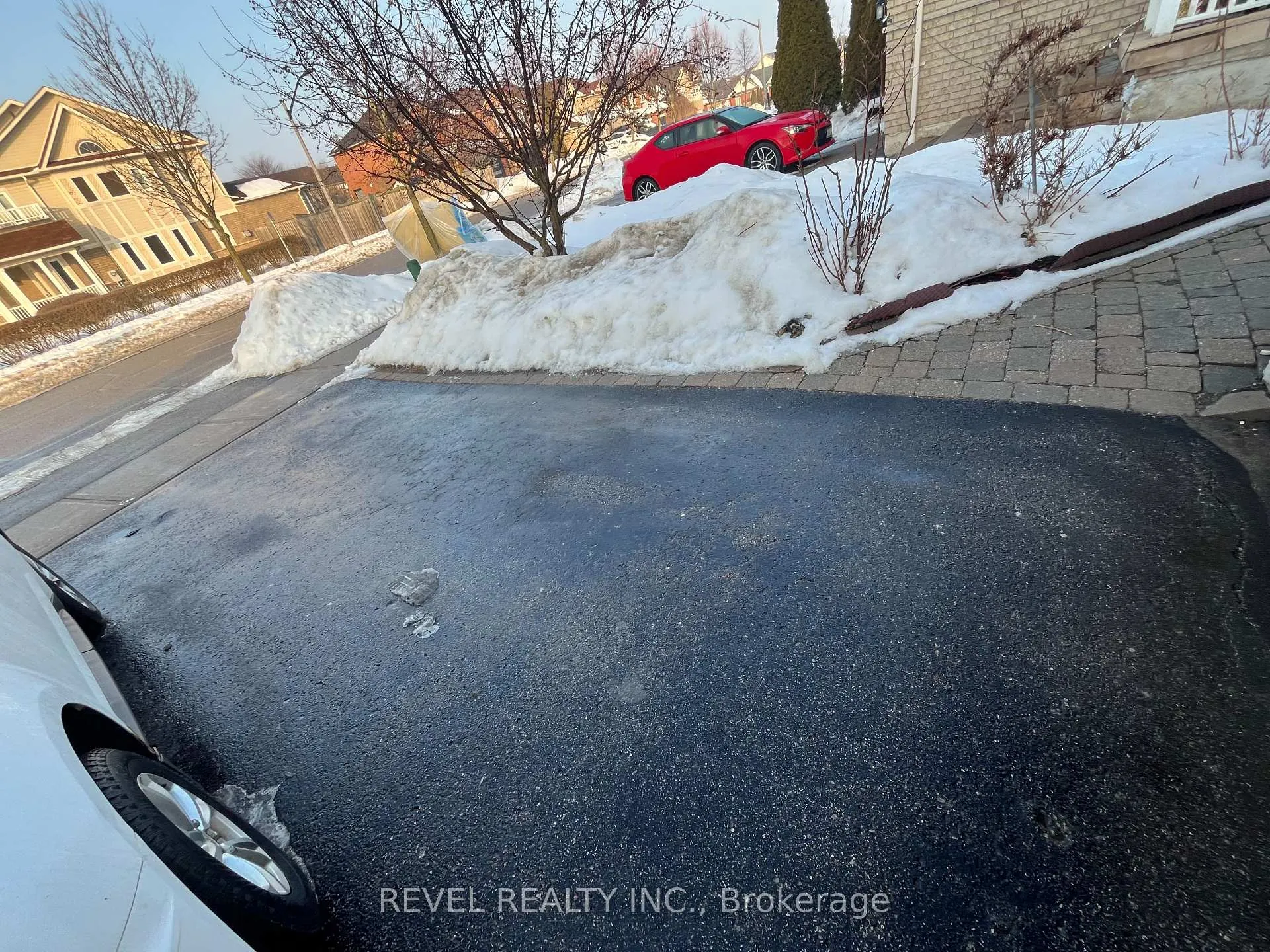 Photo 7 of Unit Basement, 194 Willowbrook Drive, Whitby, Pringle Creek — HOMEH