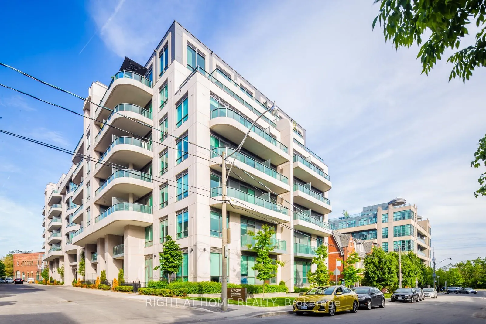 Photo 1 of Unit 425, 377 Madison Avenue, Toronto, Casa Loma — HOMEH