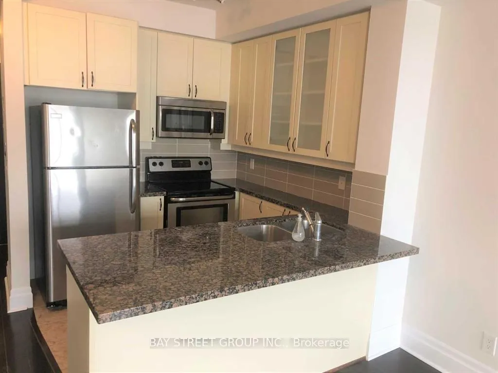 Photo 1 of Unit 312, 111 Upper Duke Crescent, Markham, Unionville — HOMEH