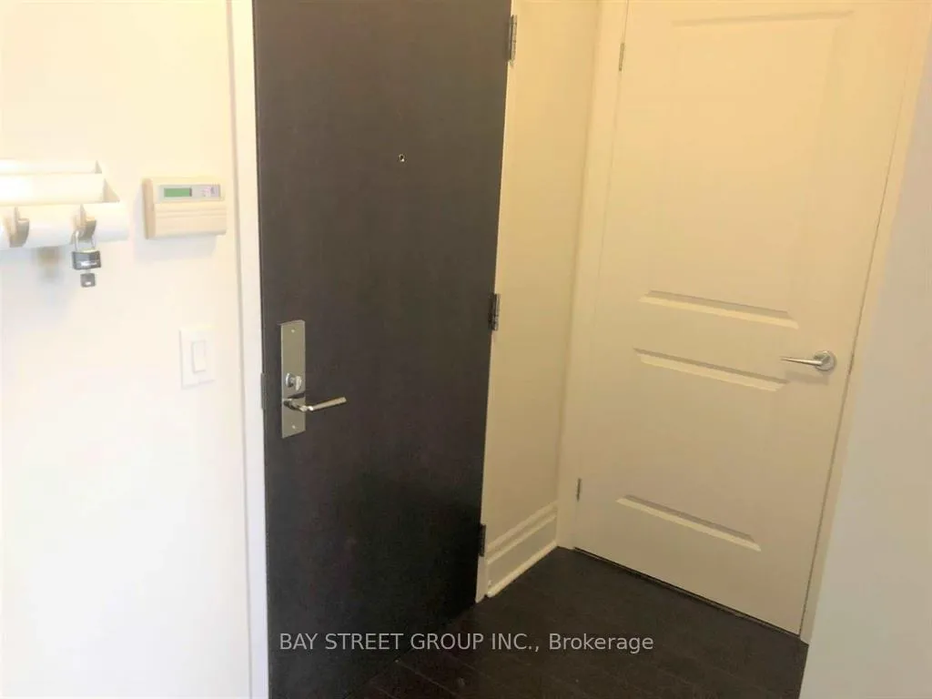 Photo 7 of Unit 312, 111 Upper Duke Crescent, Markham, Unionville — HOMEH