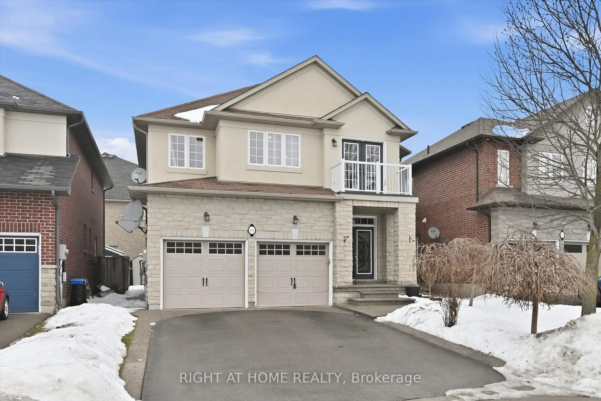Photo 2 of 456 Valridge Drive, Hamilton, Ancaster — HOMEH