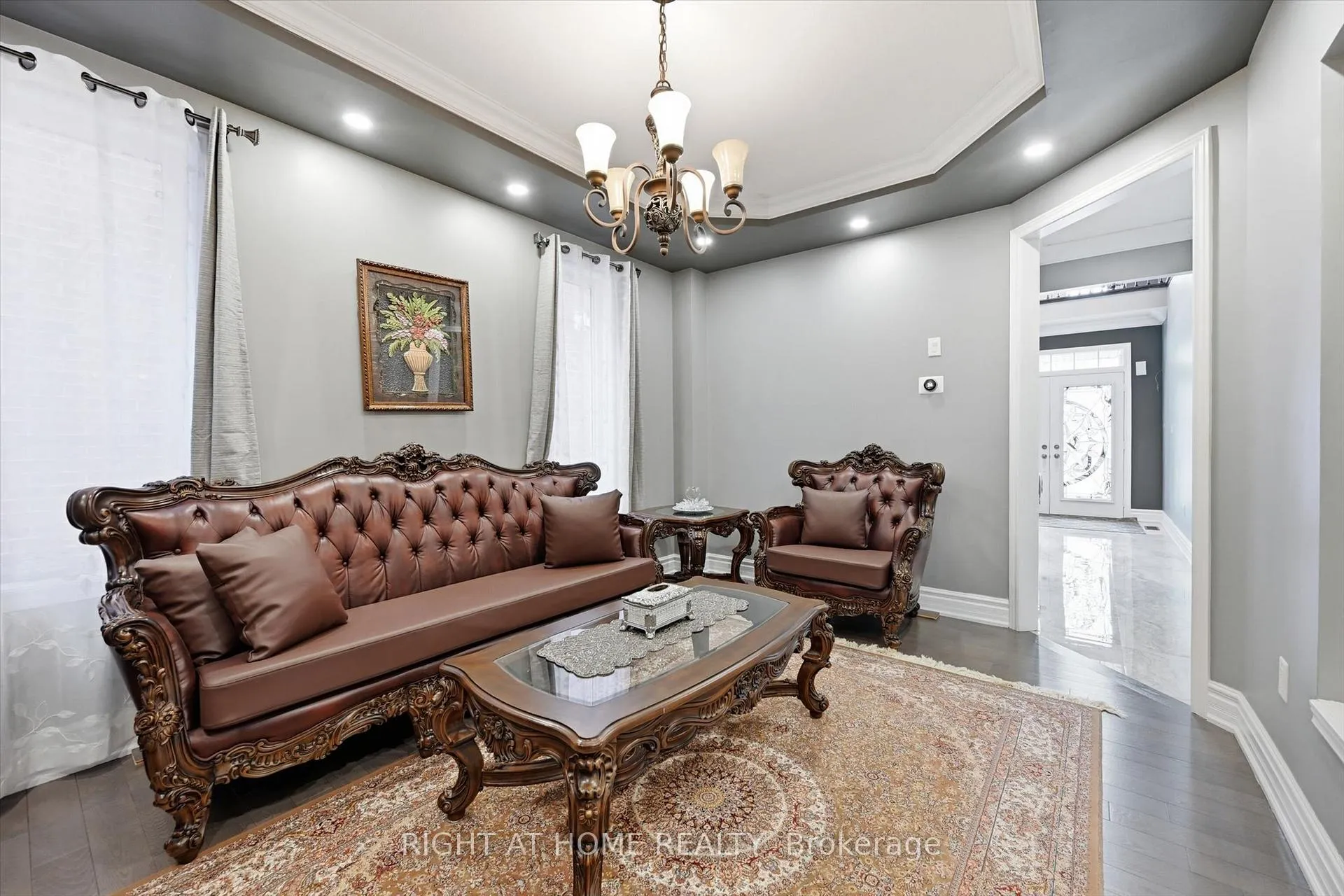 Photo 5 of 456 Valridge Drive, Hamilton, Ancaster — HOMEH