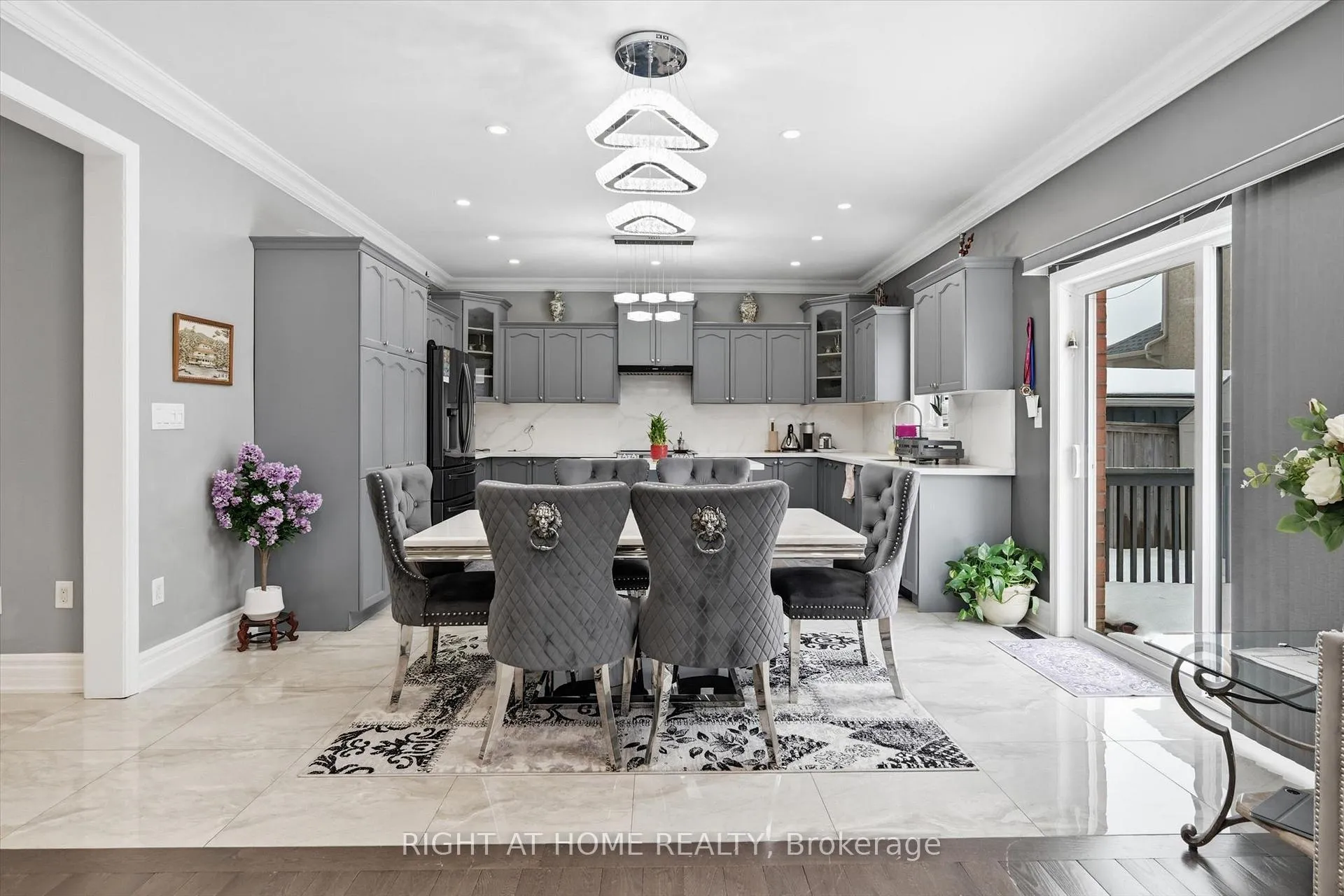 Photo 14 of 456 Valridge Drive, Hamilton, Ancaster — HOMEH