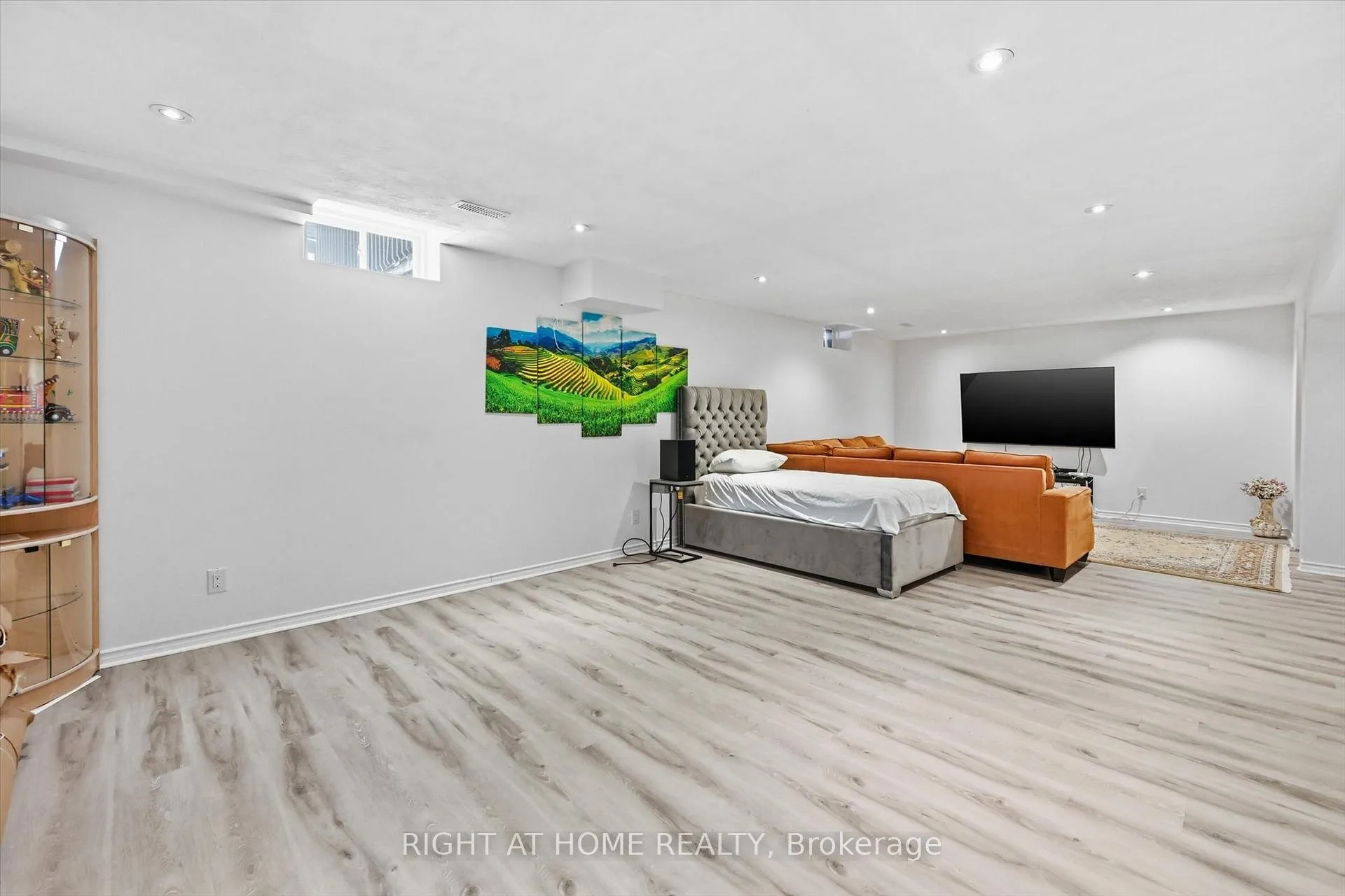 Photo 35 of 456 Valridge Drive, Hamilton, Ancaster — HOMEH