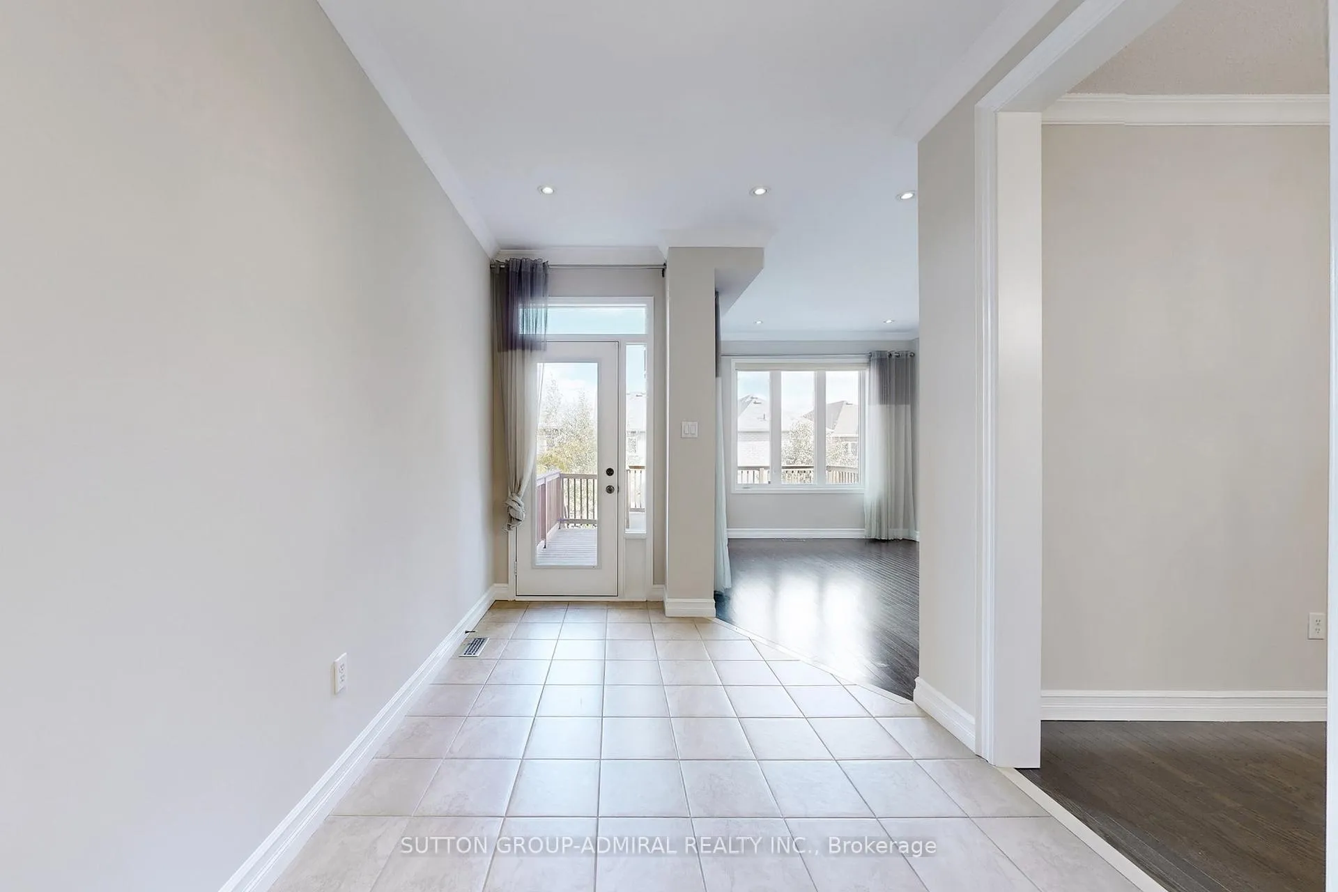 Photo 18 of 106 Big Hill Crescent, Vaughan, Patterson — HOMEH
