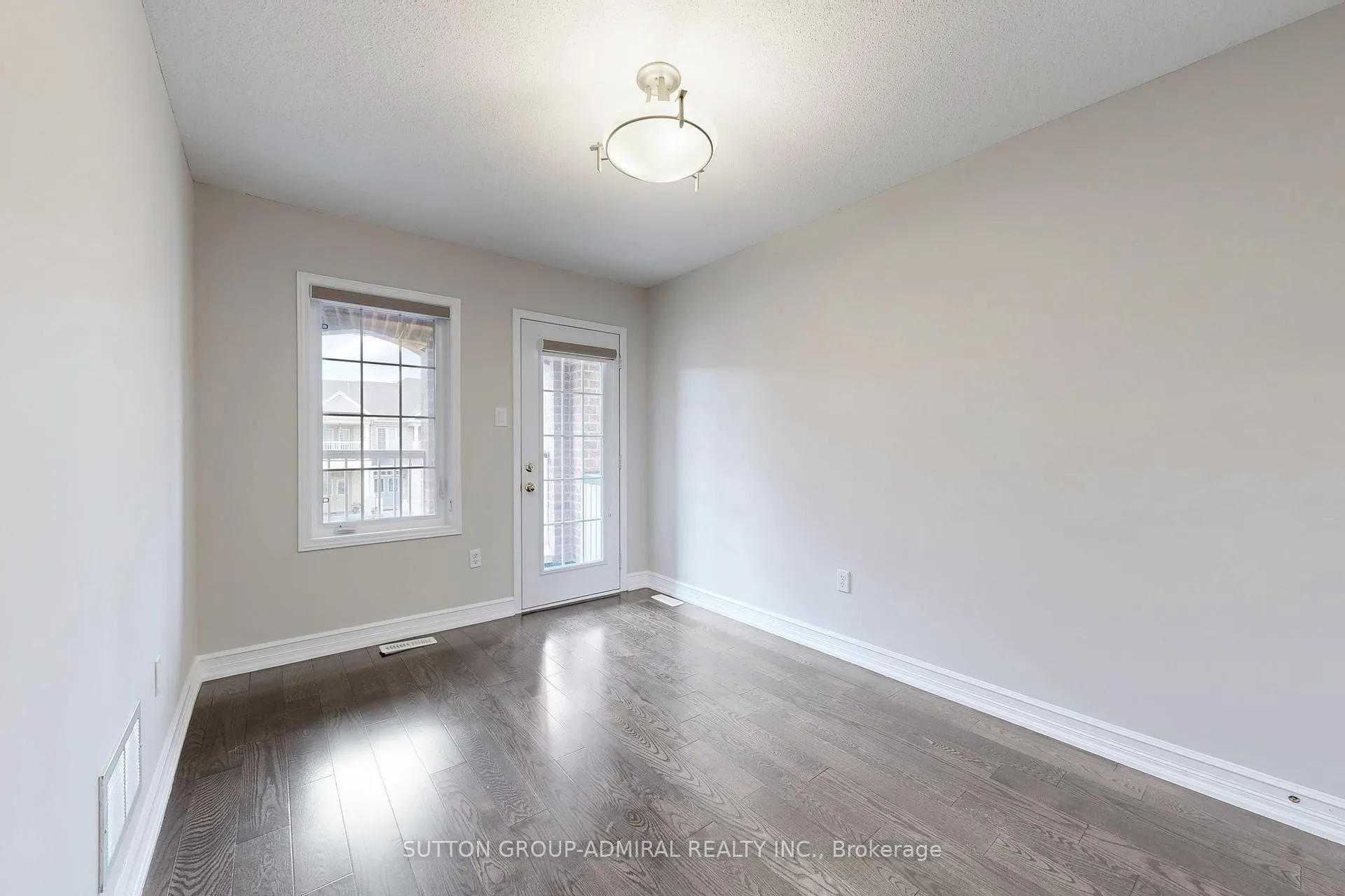 Photo 32 of 106 Big Hill Crescent, Vaughan, Patterson — HOMEH