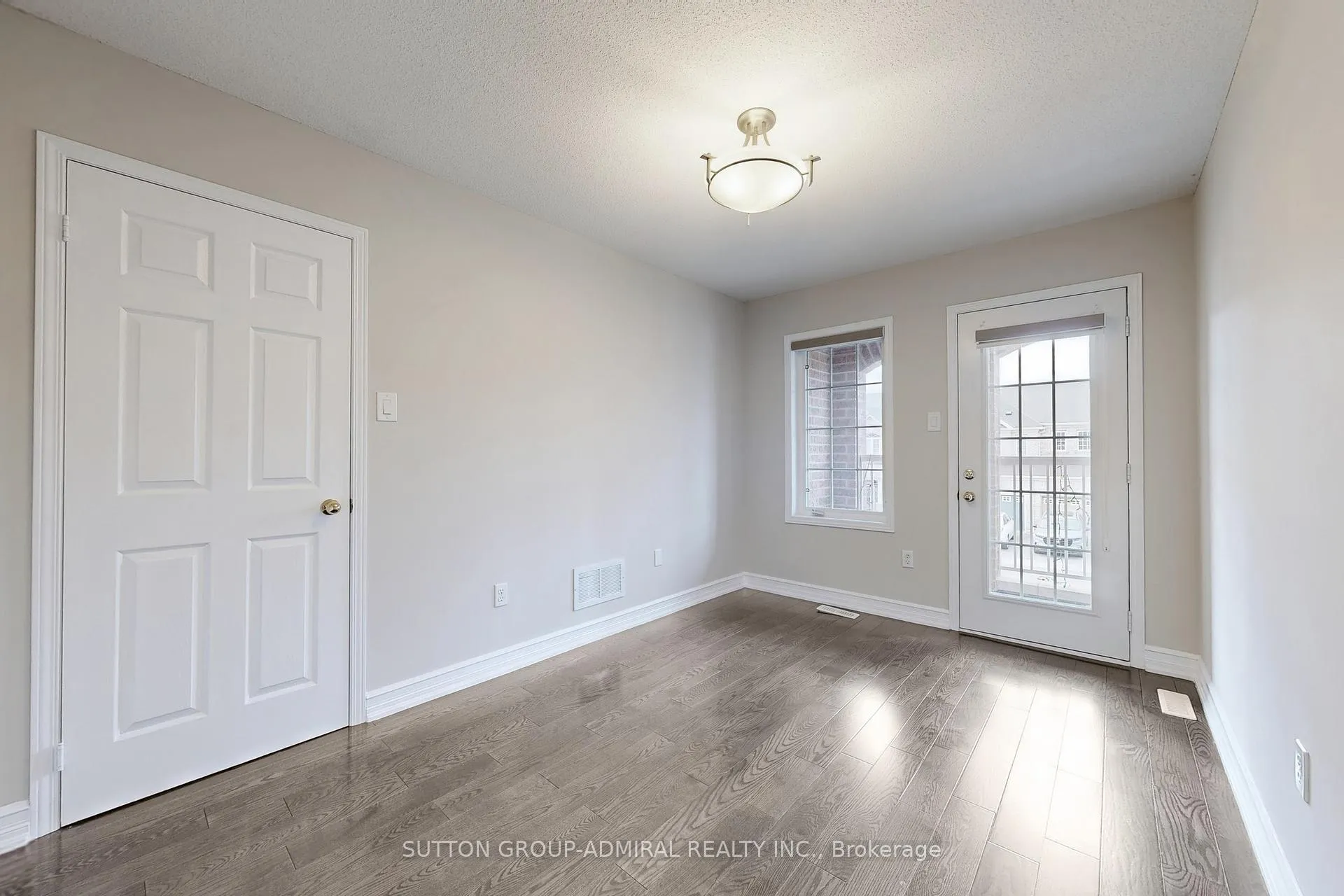Photo 34 of 106 Big Hill Crescent, Vaughan, Patterson — HOMEH