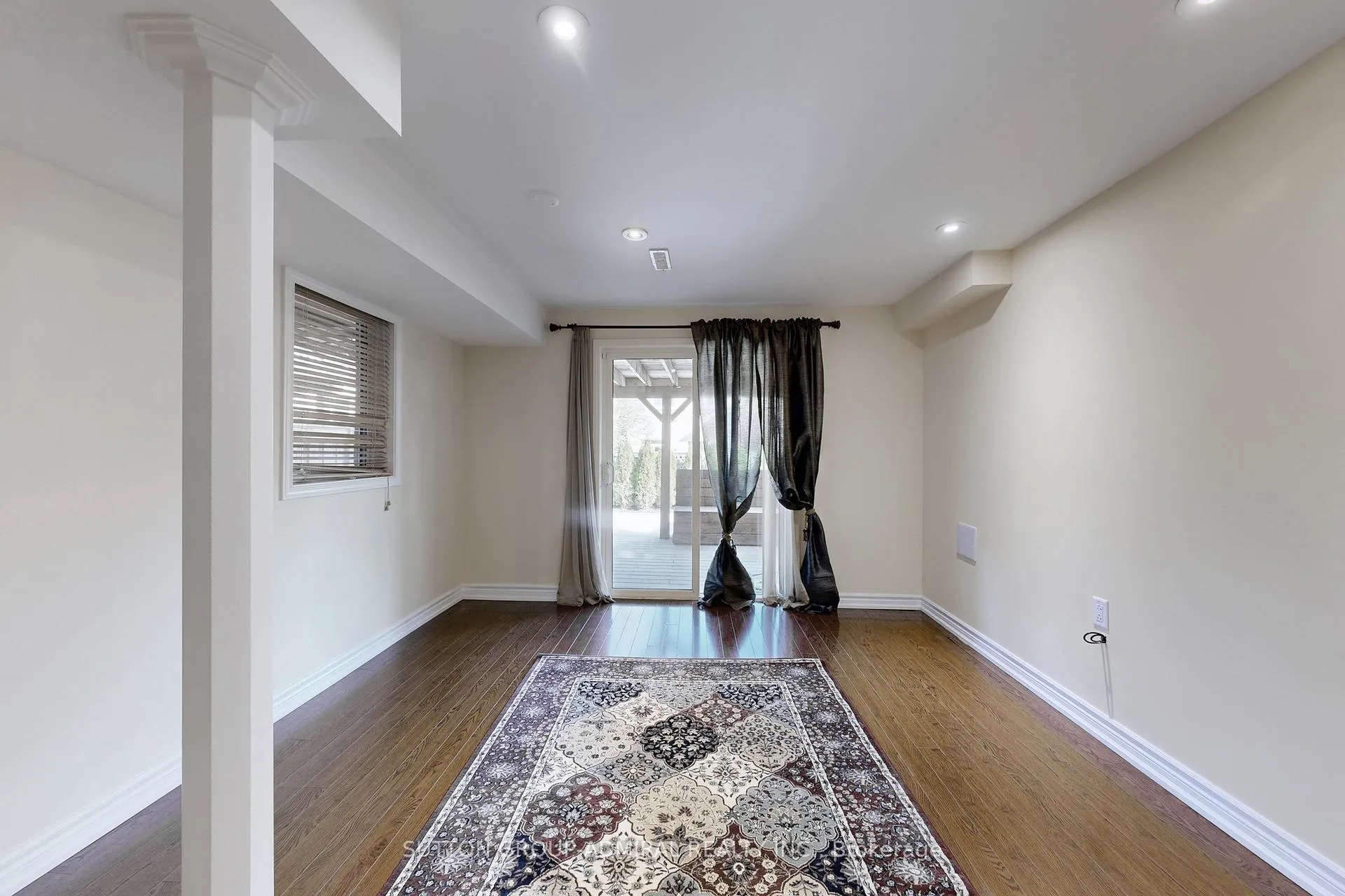 Photo 39 of 106 Big Hill Crescent, Vaughan, Patterson — HOMEH
