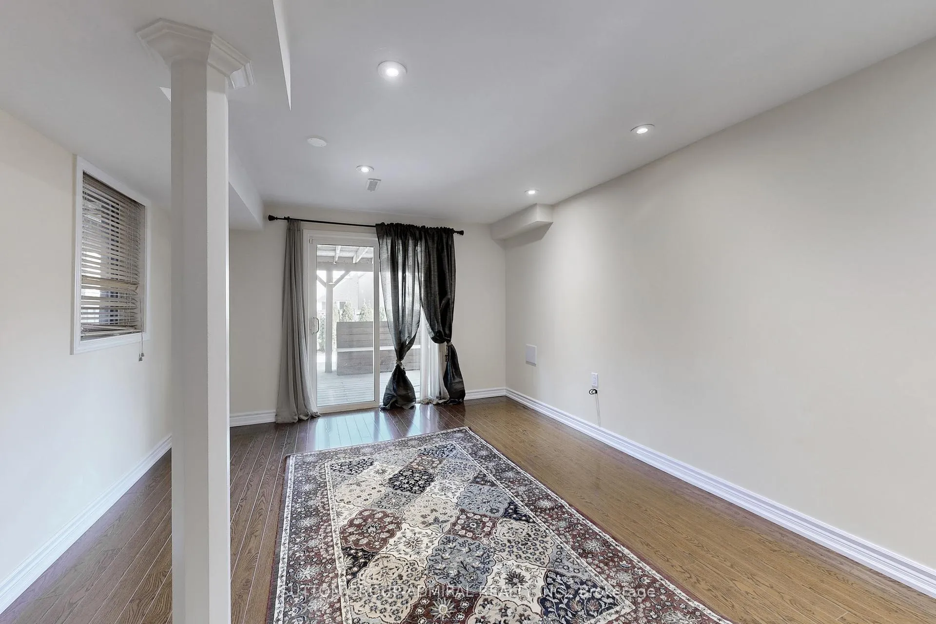 Photo 40 of 106 Big Hill Crescent, Vaughan, Patterson — HOMEH