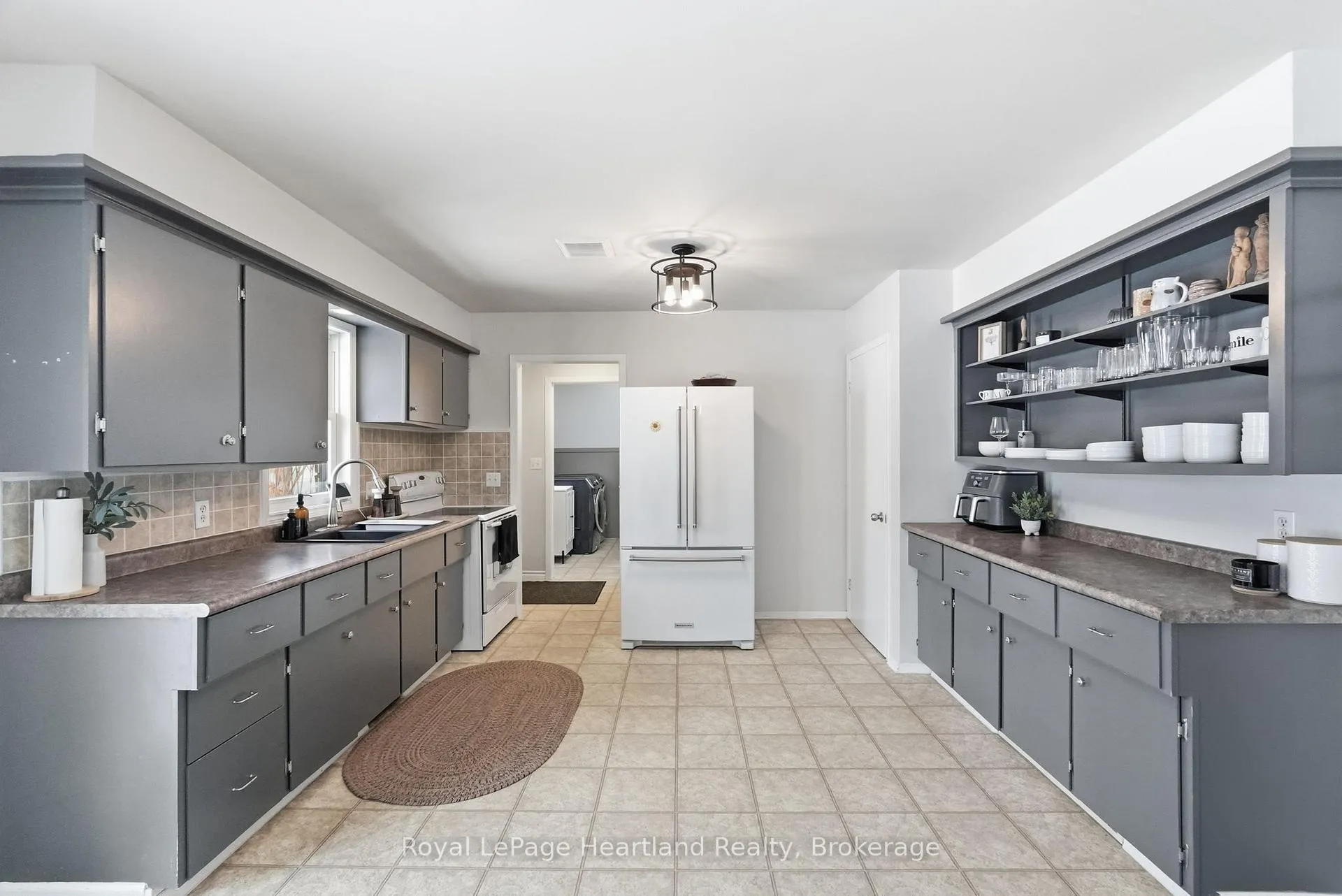 Photo 7 of 3106 Patrick Street, Howick — HOMEH