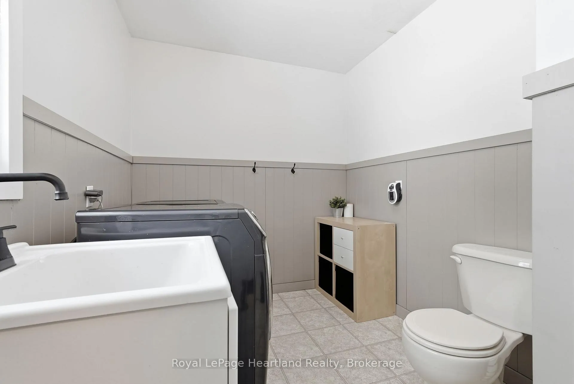 Photo 11 of 3106 Patrick Street, Howick — HOMEH