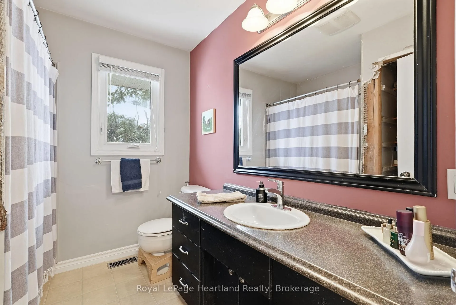 Photo 16 of 3106 Patrick Street, Howick — HOMEH
