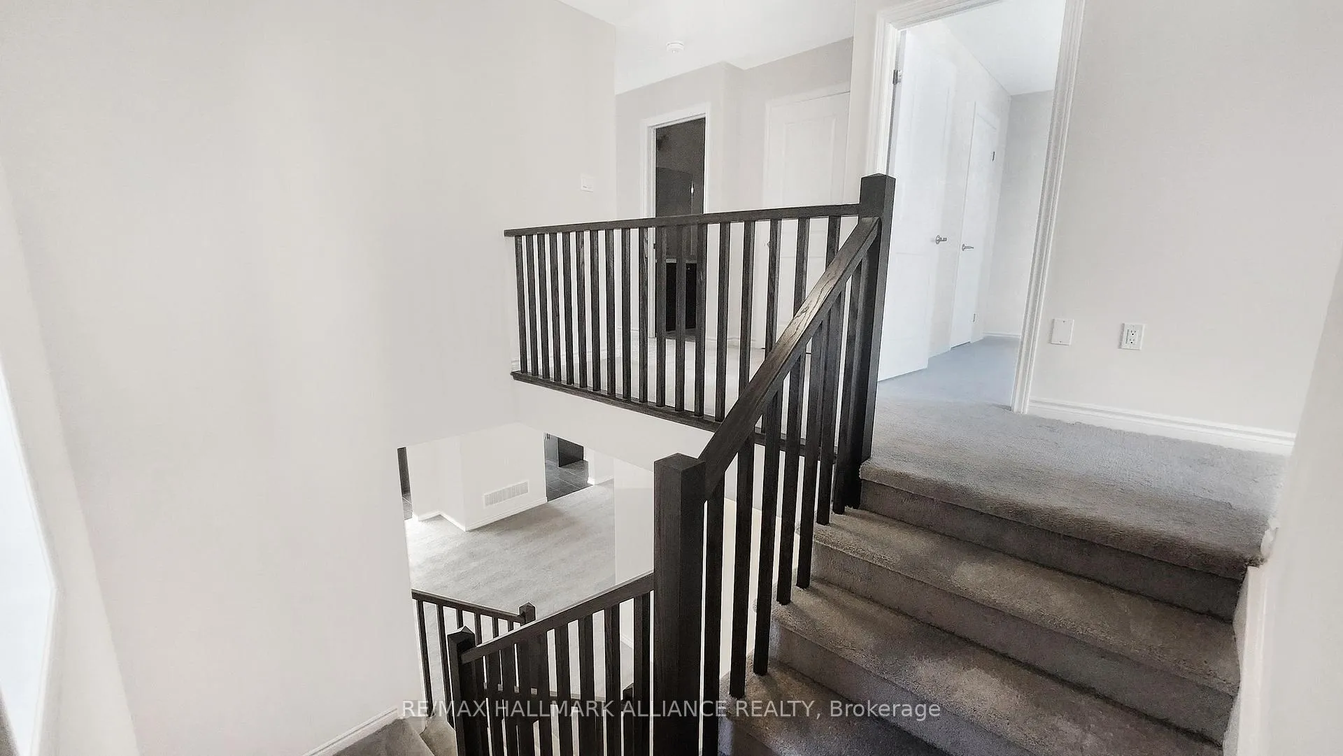 Photo 12 of 60 Macklin Street, Brantford — HOMEH