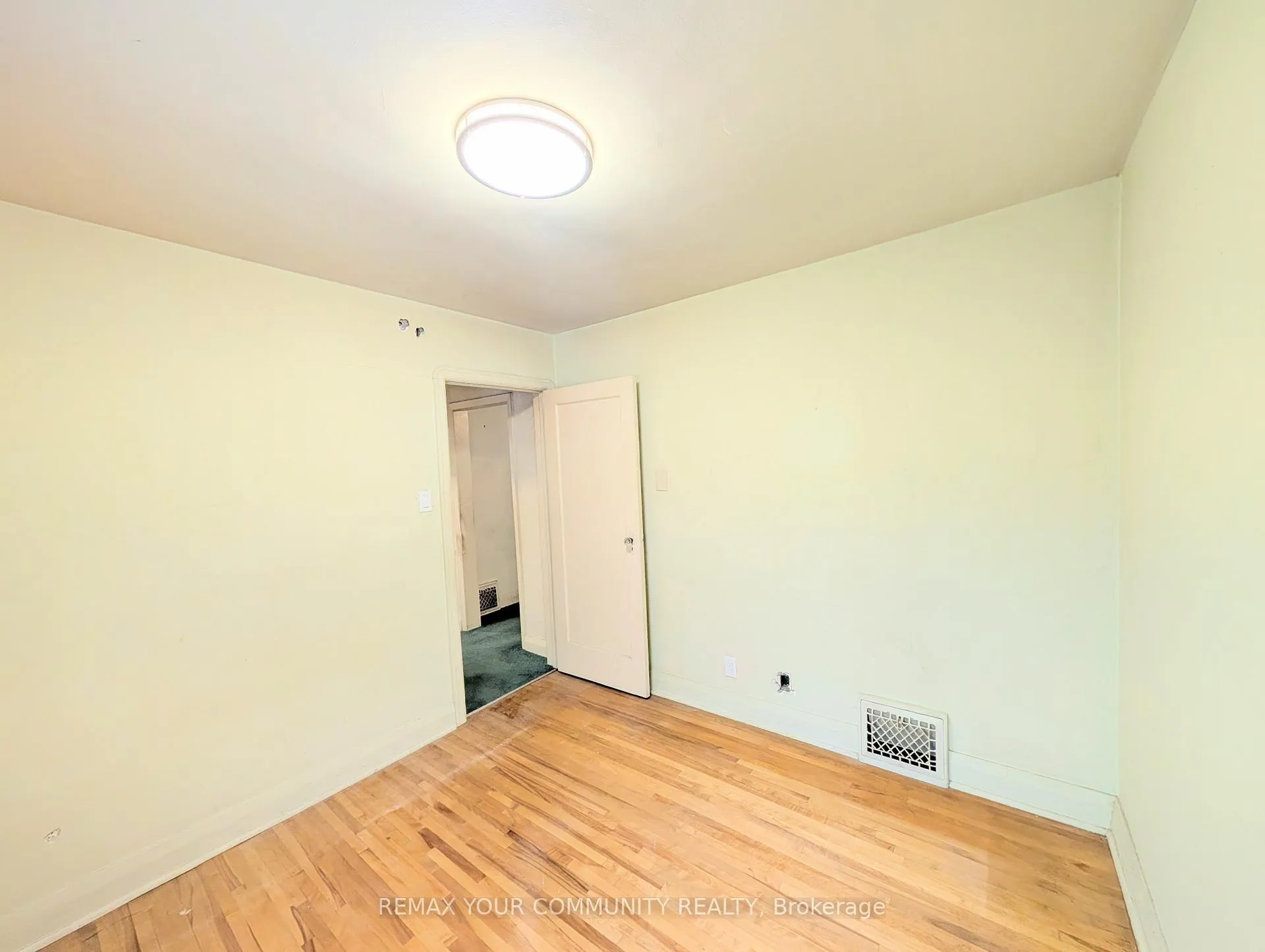 Photo 9 of 479 Dawes Road, Toronto, O'Connor-Parkview — HOMEH