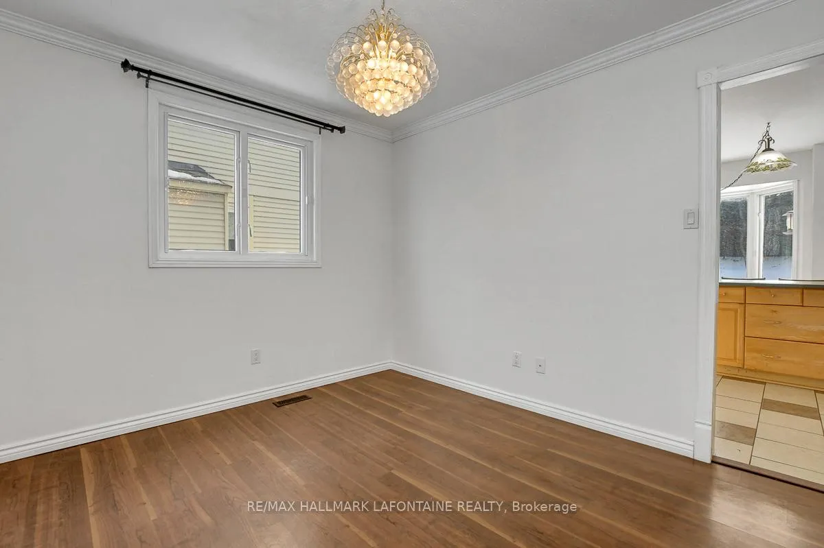 Photo 8 of 6128 Vineyard Drive, Ottawa, Convent Glen — HOMEH