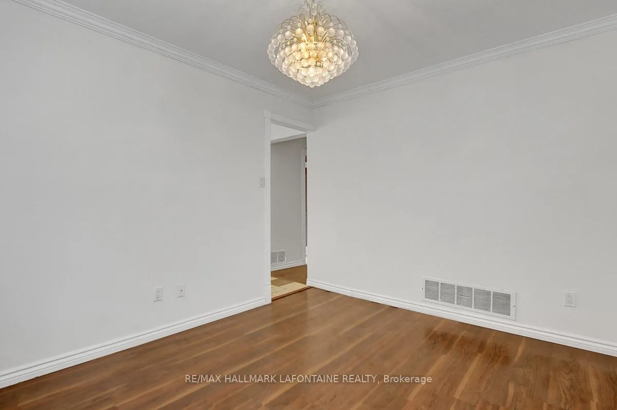 Photo 11 of 6128 Vineyard Drive, Ottawa, Convent Glen — HOMEH