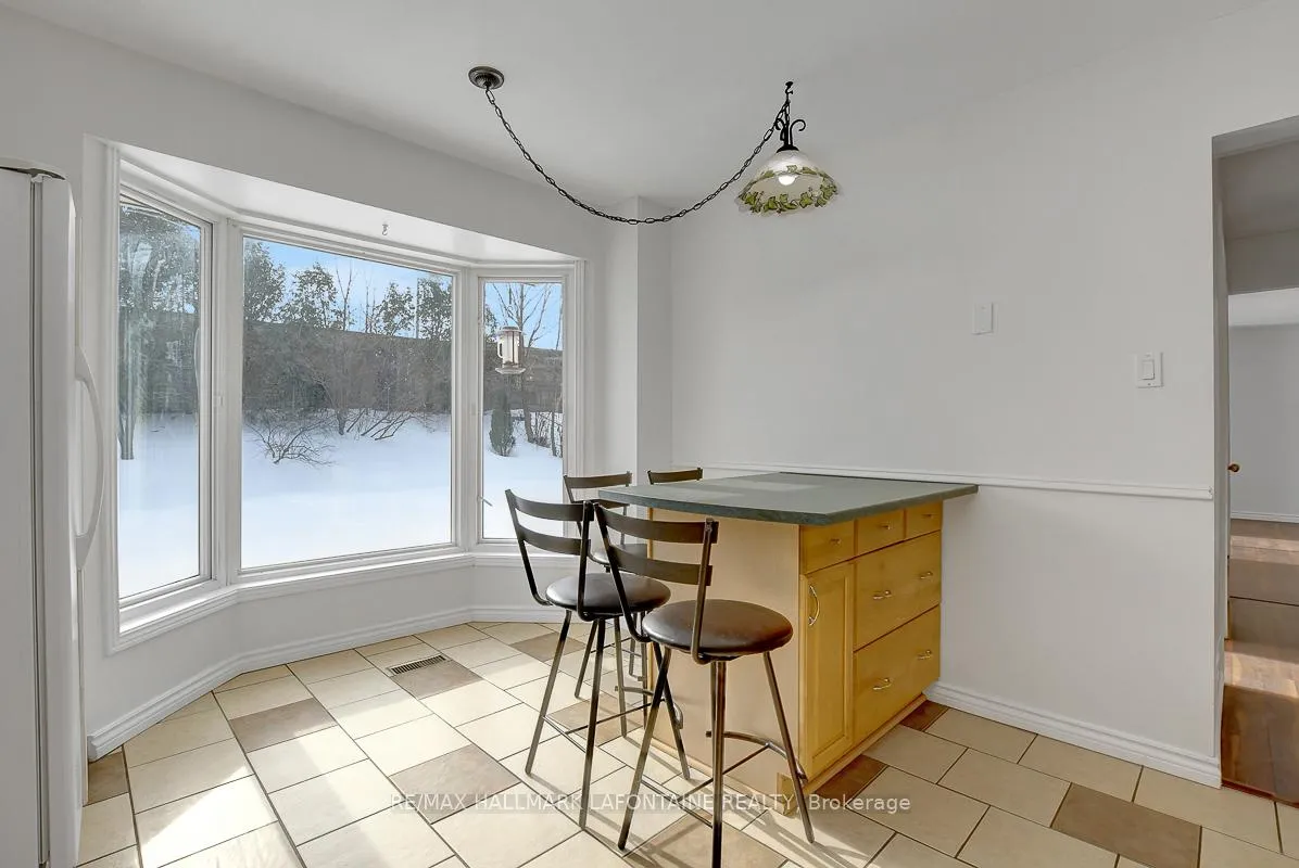 Photo 19 of 6128 Vineyard Drive, Ottawa, Convent Glen — HOMEH