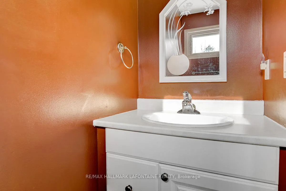 Photo 23 of 6128 Vineyard Drive, Ottawa, Convent Glen — HOMEH
