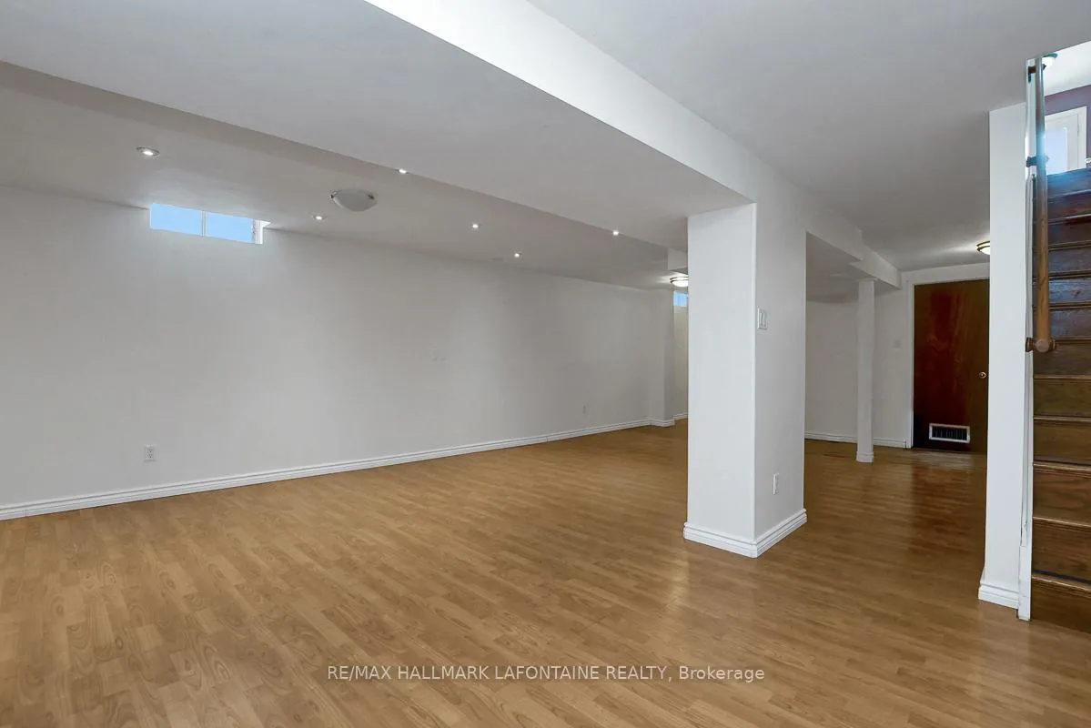 Photo 37 of 6128 Vineyard Drive, Ottawa, Convent Glen — HOMEH