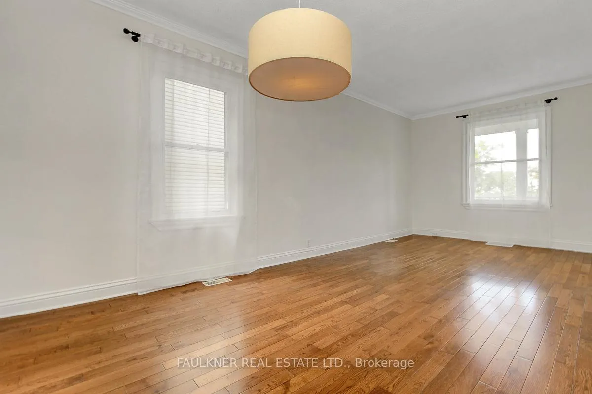 Photo 12 of 536 Lower Byron Avenue, Ottawa, McKellar/Highland — HOMEH
