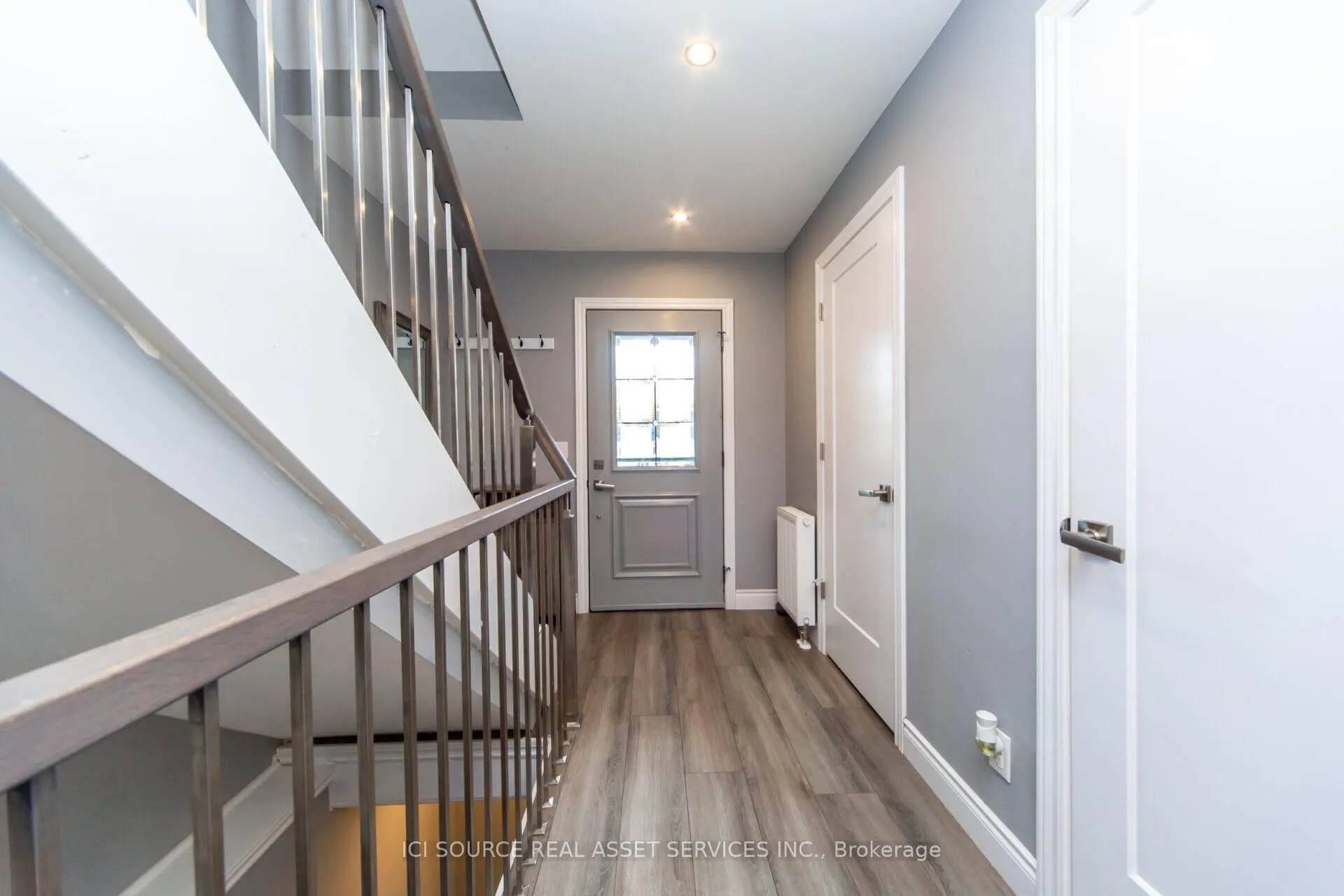 Photo 7 of 199 Mason Boulevard, Halton Hills, Acton — HOMEH