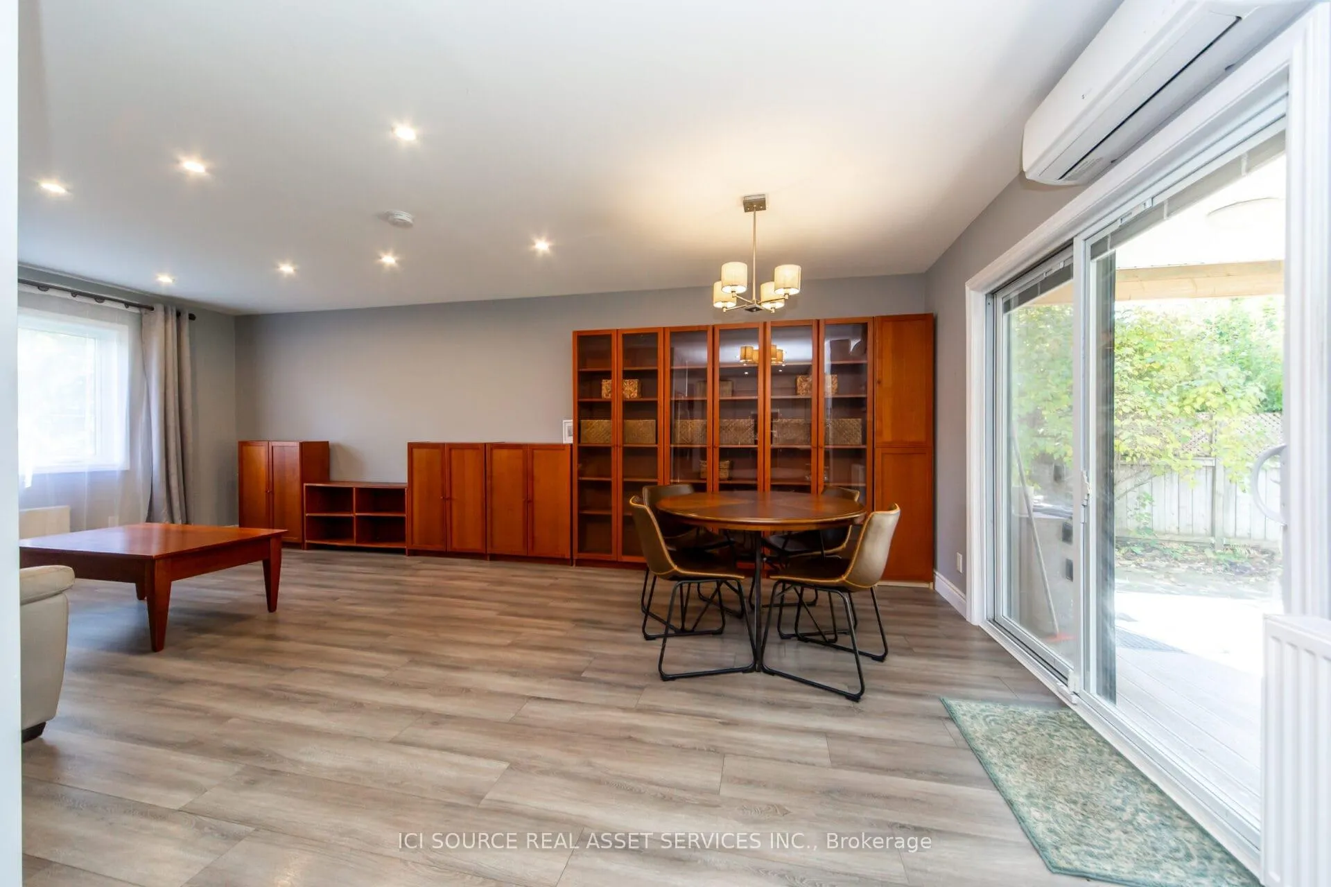 Photo 12 of 199 Mason Boulevard, Halton Hills, Acton — HOMEH