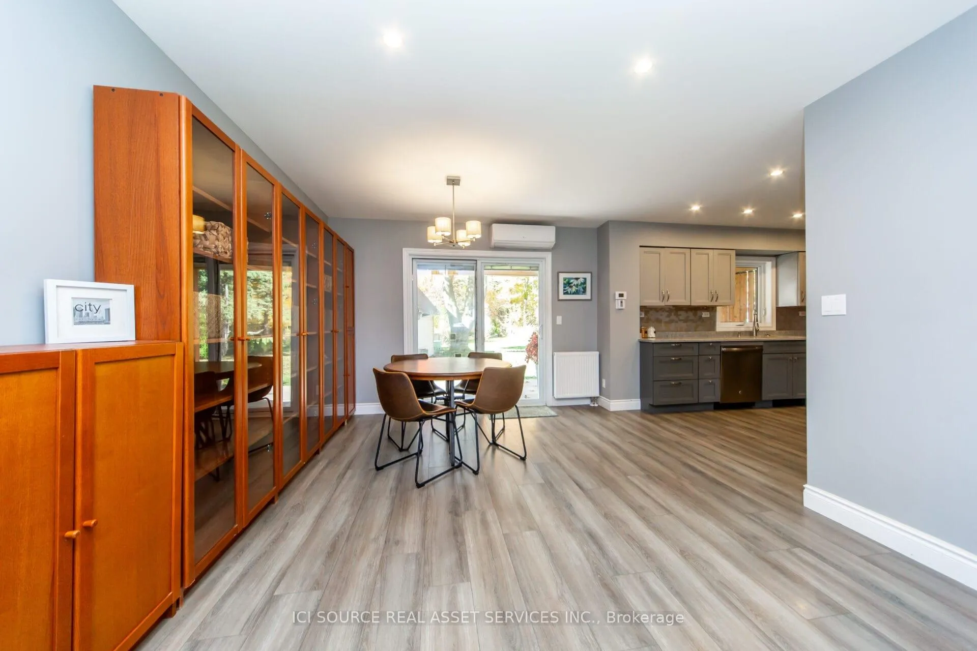 Photo 17 of 199 Mason Boulevard, Halton Hills, Acton — HOMEH