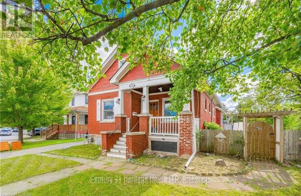 Photo 2 of 364 Glendale Avenue, St. Catharines, Burleigh Hill — HOMEH