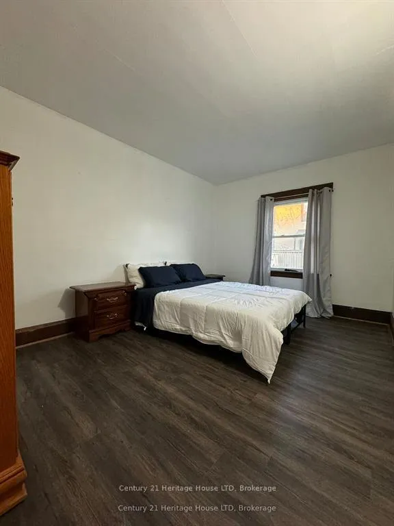 Photo 16 of 364 Glendale Avenue, St. Catharines, Burleigh Hill — HOMEH