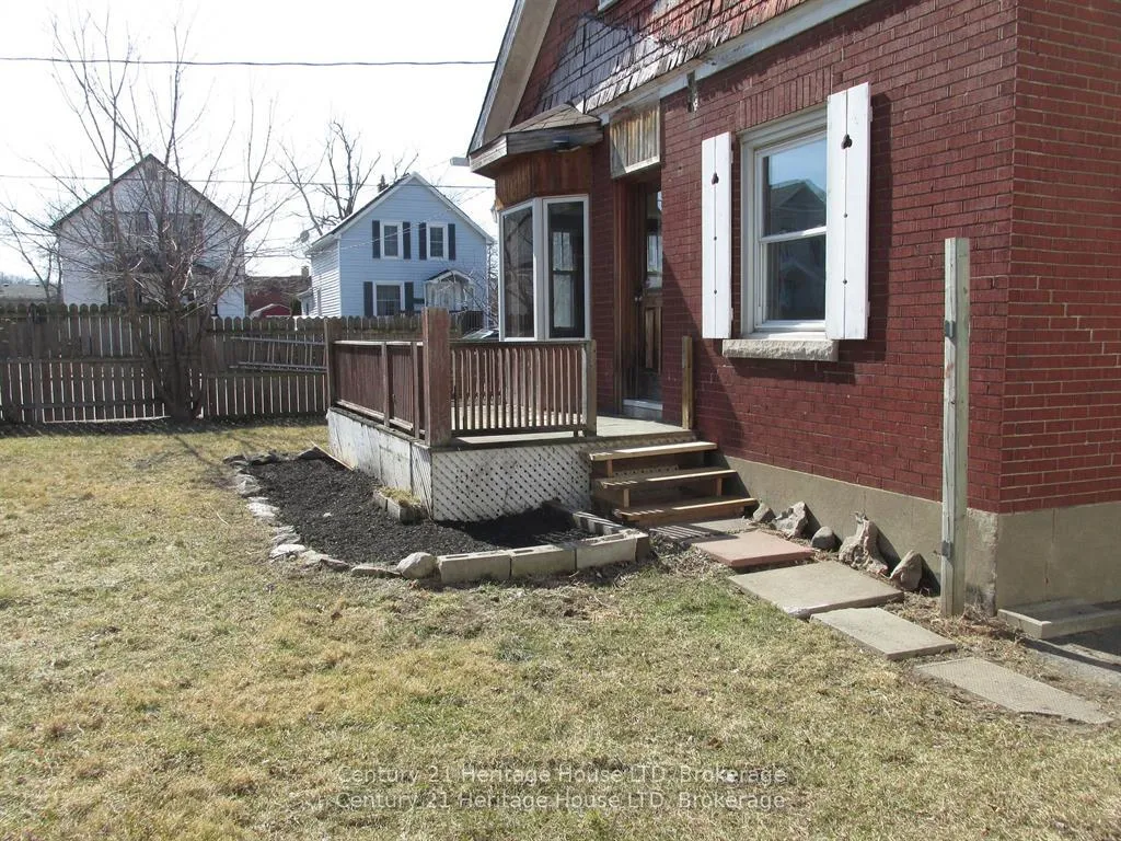 Photo 22 of 364 Glendale Avenue, St. Catharines, Burleigh Hill — HOMEH