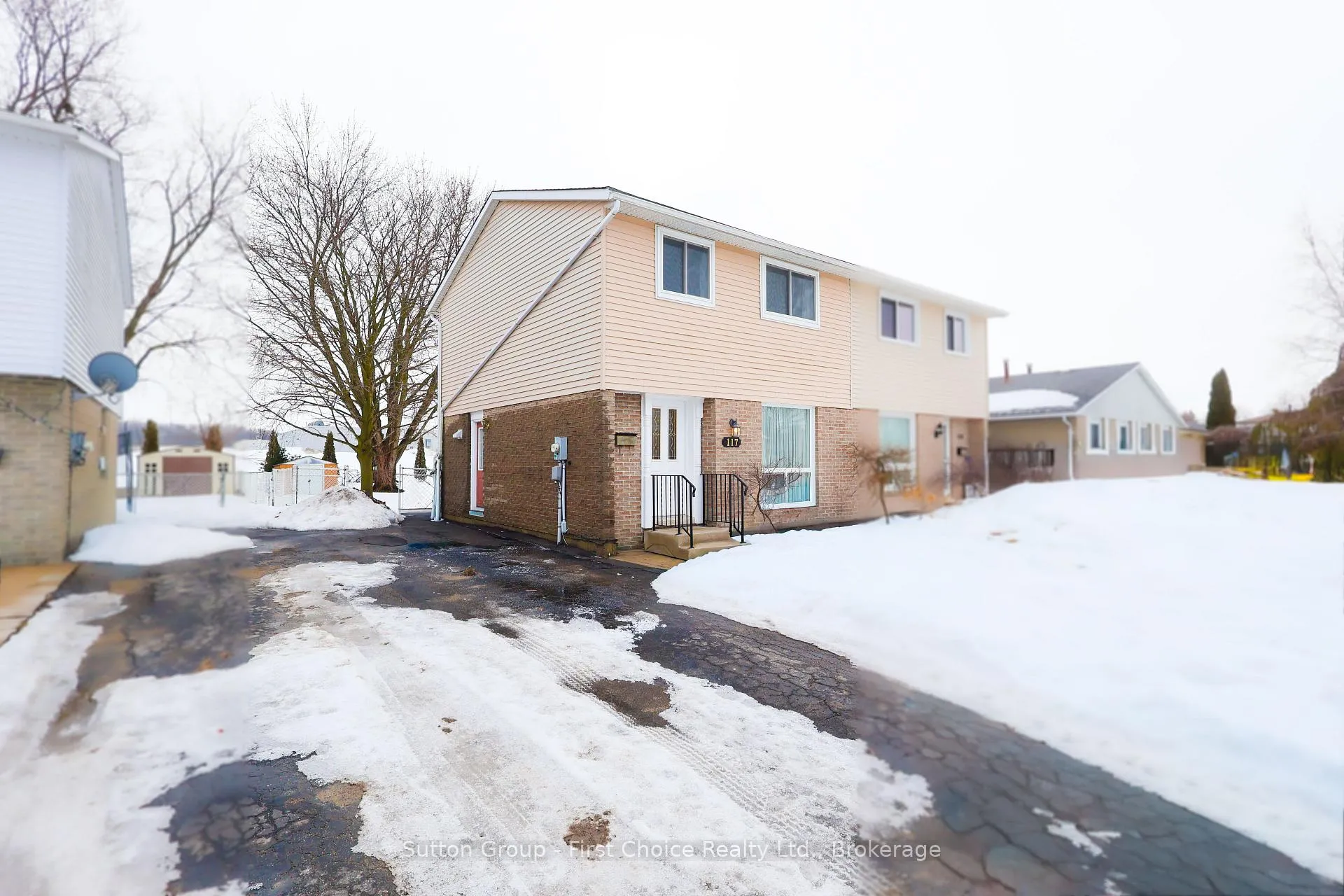 Photo 1 of 117 Maple Avenue, Stratford — HOMEH