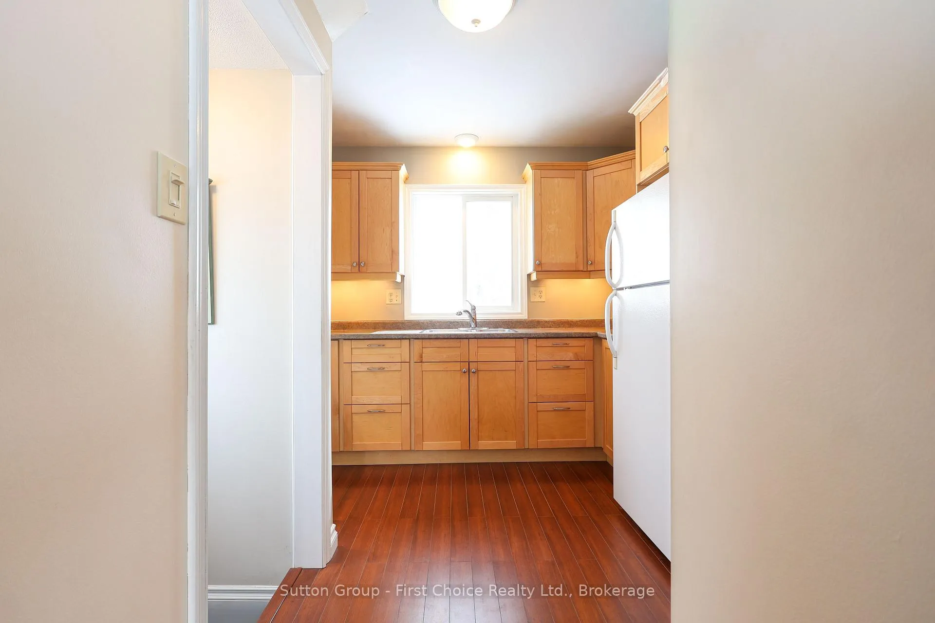 Photo 13 of 117 Maple Avenue, Stratford — HOMEH