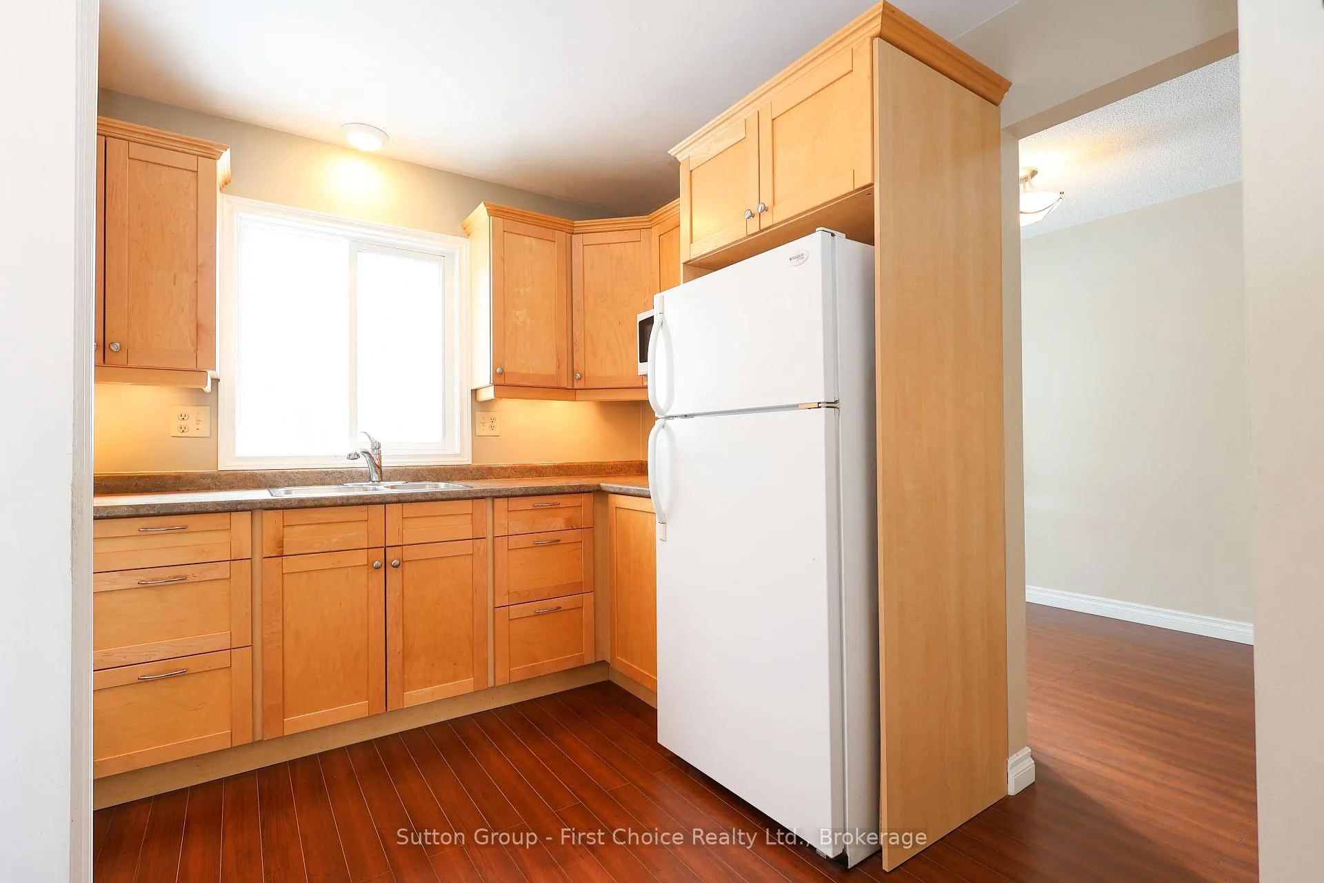 Photo 15 of 117 Maple Avenue, Stratford — HOMEH
