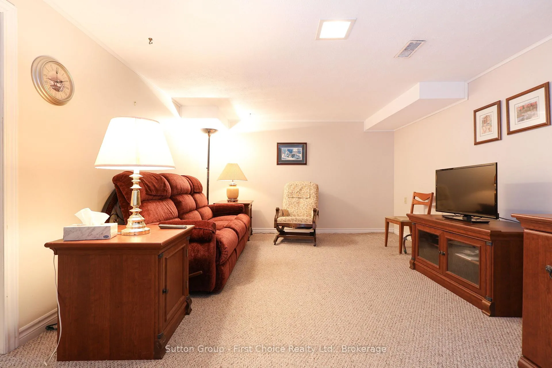 Photo 18 of 117 Maple Avenue, Stratford — HOMEH
