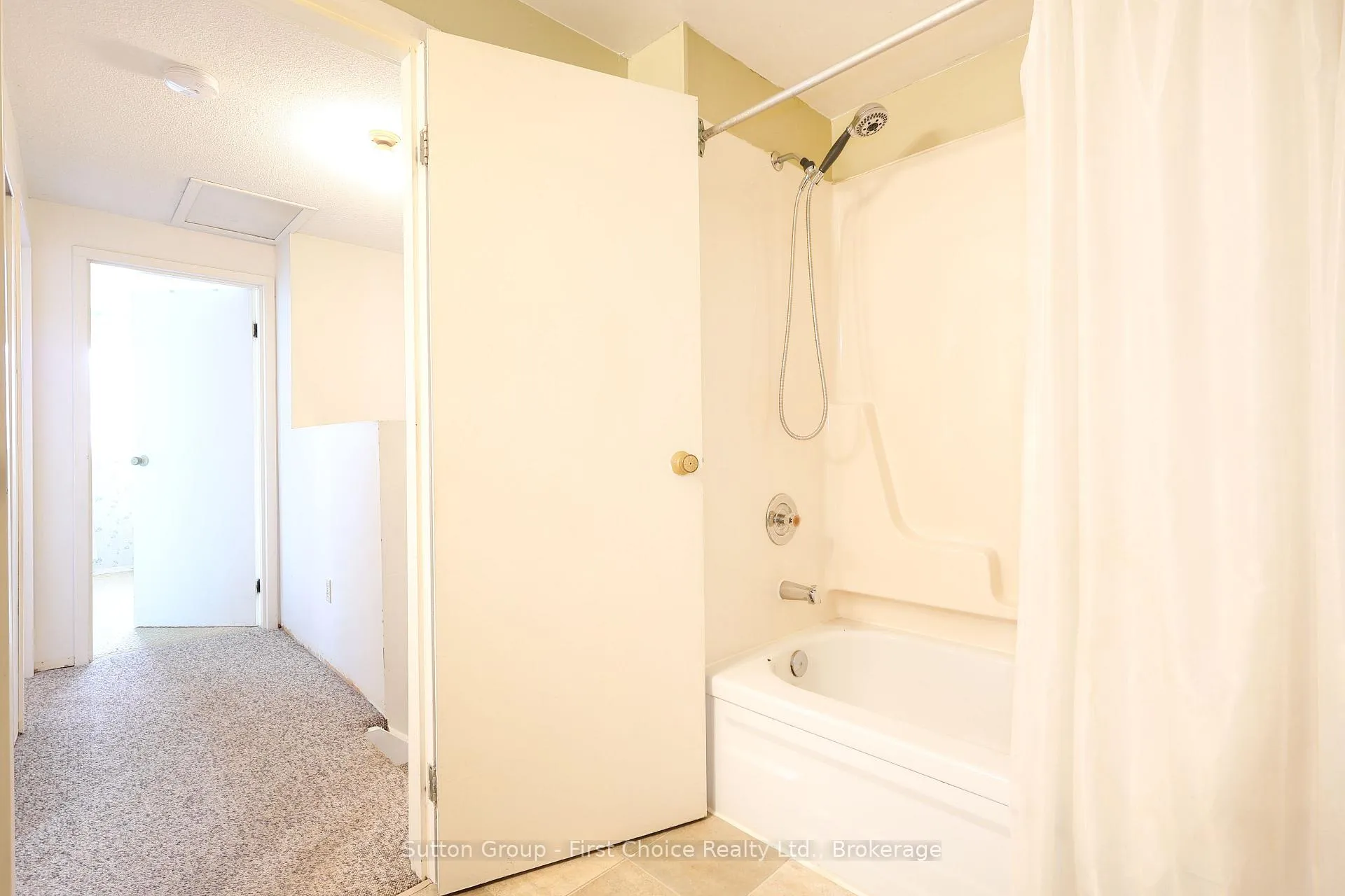 Photo 29 of 117 Maple Avenue, Stratford — HOMEH