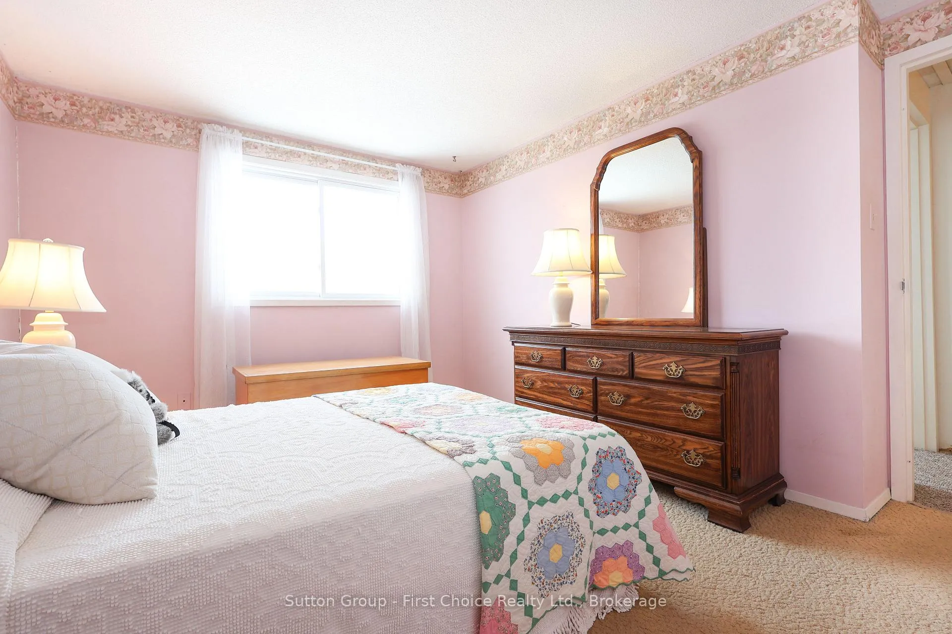 Photo 35 of 117 Maple Avenue, Stratford — HOMEH