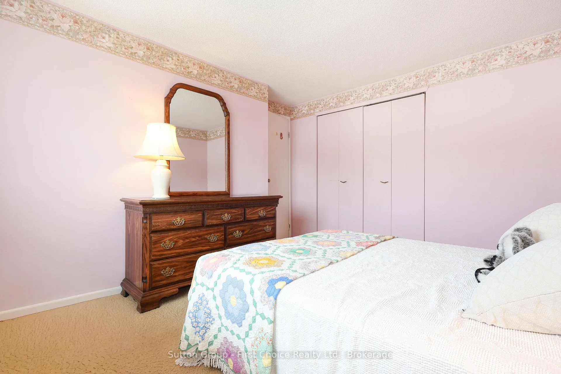 Photo 36 of 117 Maple Avenue, Stratford — HOMEH