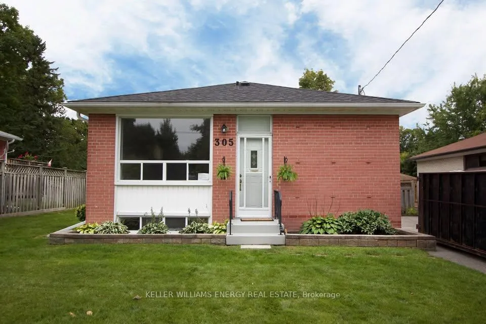 Front of 305 Palmerston Avenue