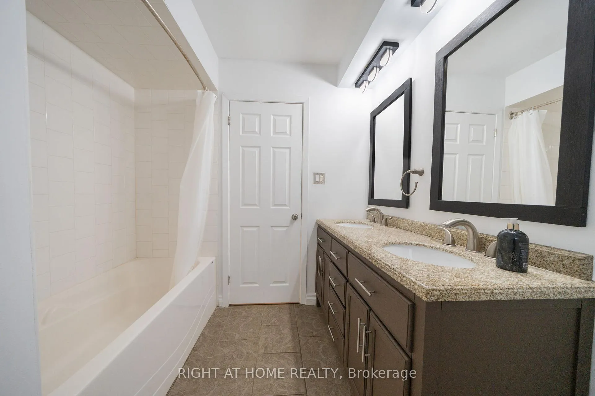 Photo 12 of 4451 Bennett Road, Burlington, Shoreacres — HOMEH