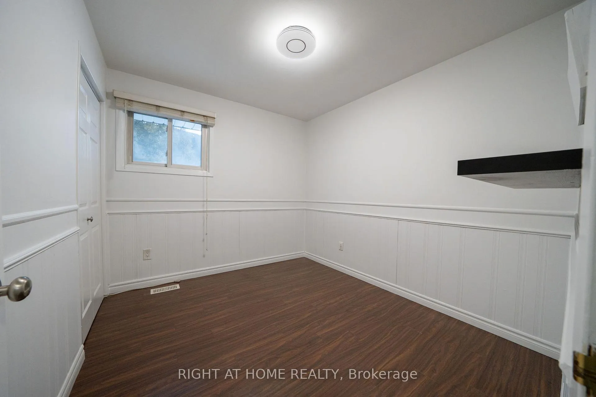 Photo 13 of 4451 Bennett Road, Burlington, Shoreacres — HOMEH