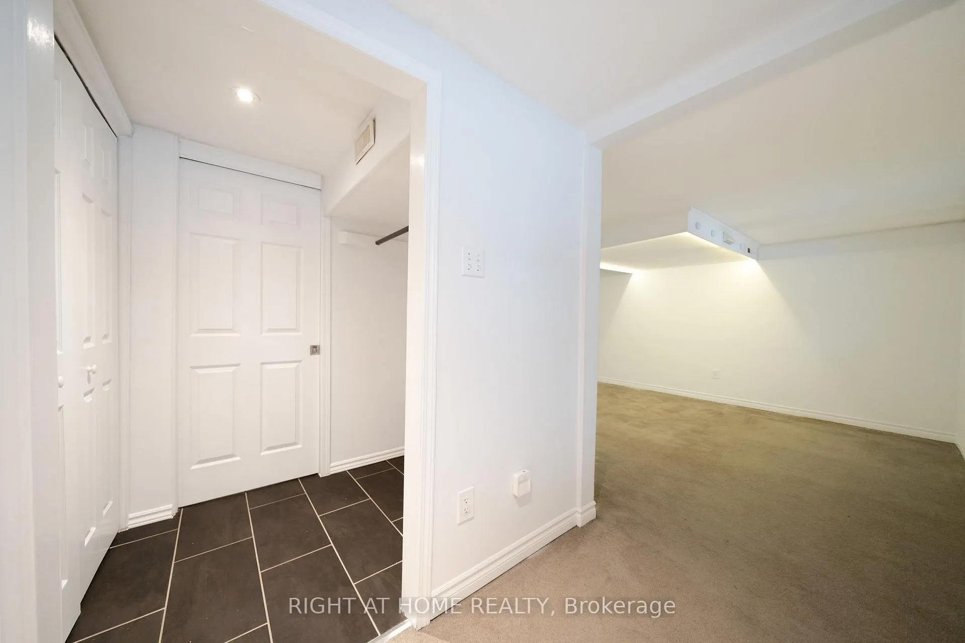 Photo 26 of 4451 Bennett Road, Burlington, Shoreacres — HOMEH