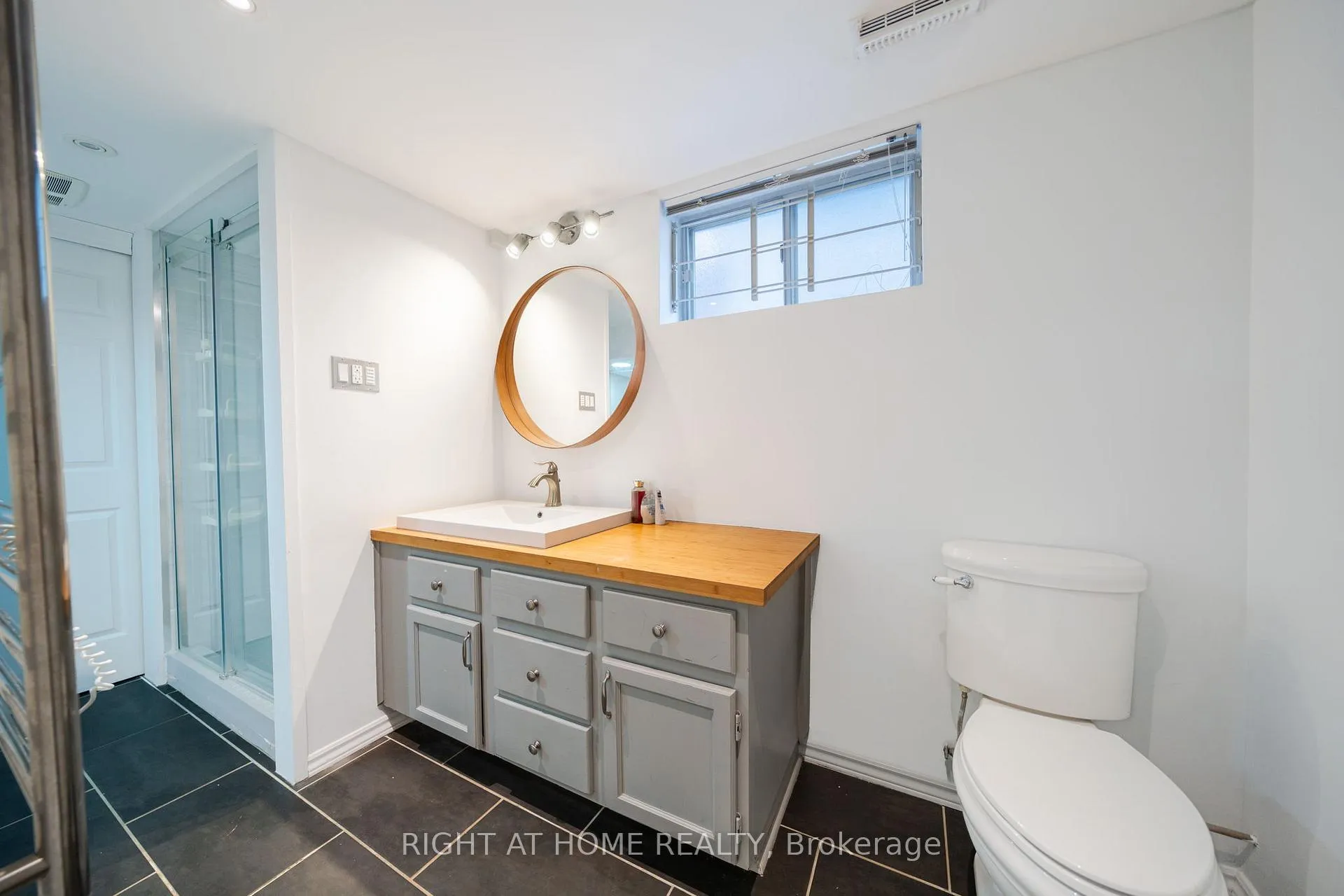 Photo 29 of 4451 Bennett Road, Burlington, Shoreacres — HOMEH