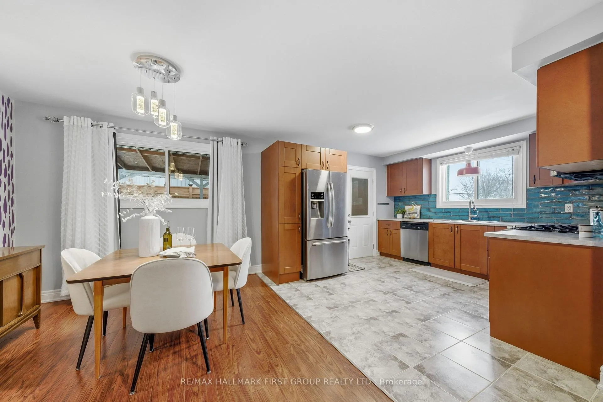 Photo 3 of 567 Westwood Drive, Cobourg — HOMEH