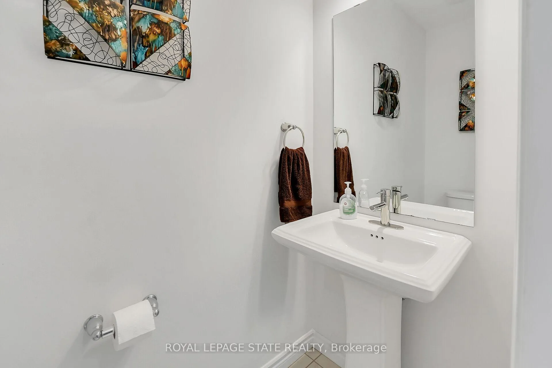 Photo 15 of 4862 Connor Drive, Lincoln, Beamsville — HOMEH