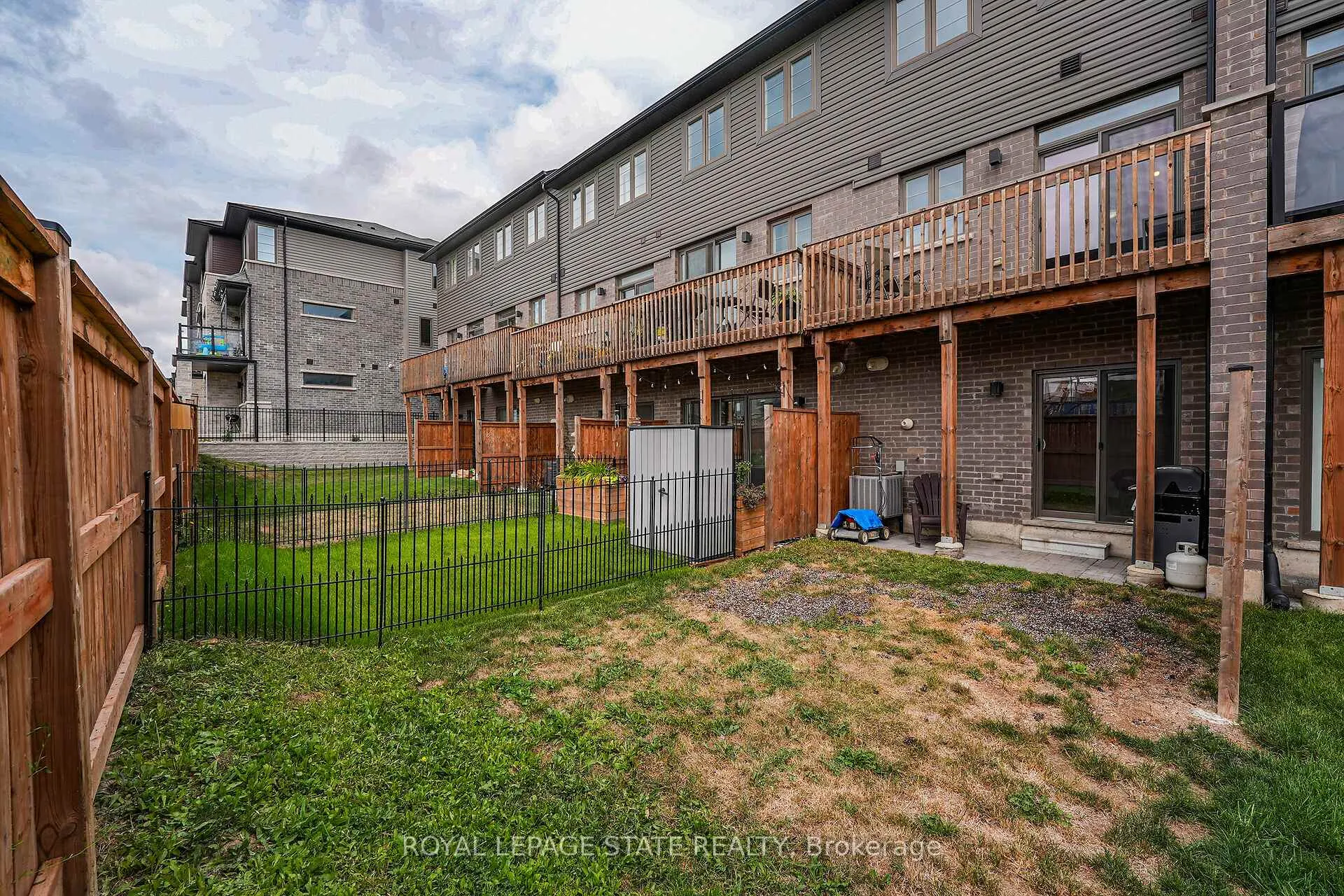 Photo 36 of 4862 Connor Drive, Lincoln, Beamsville — HOMEH