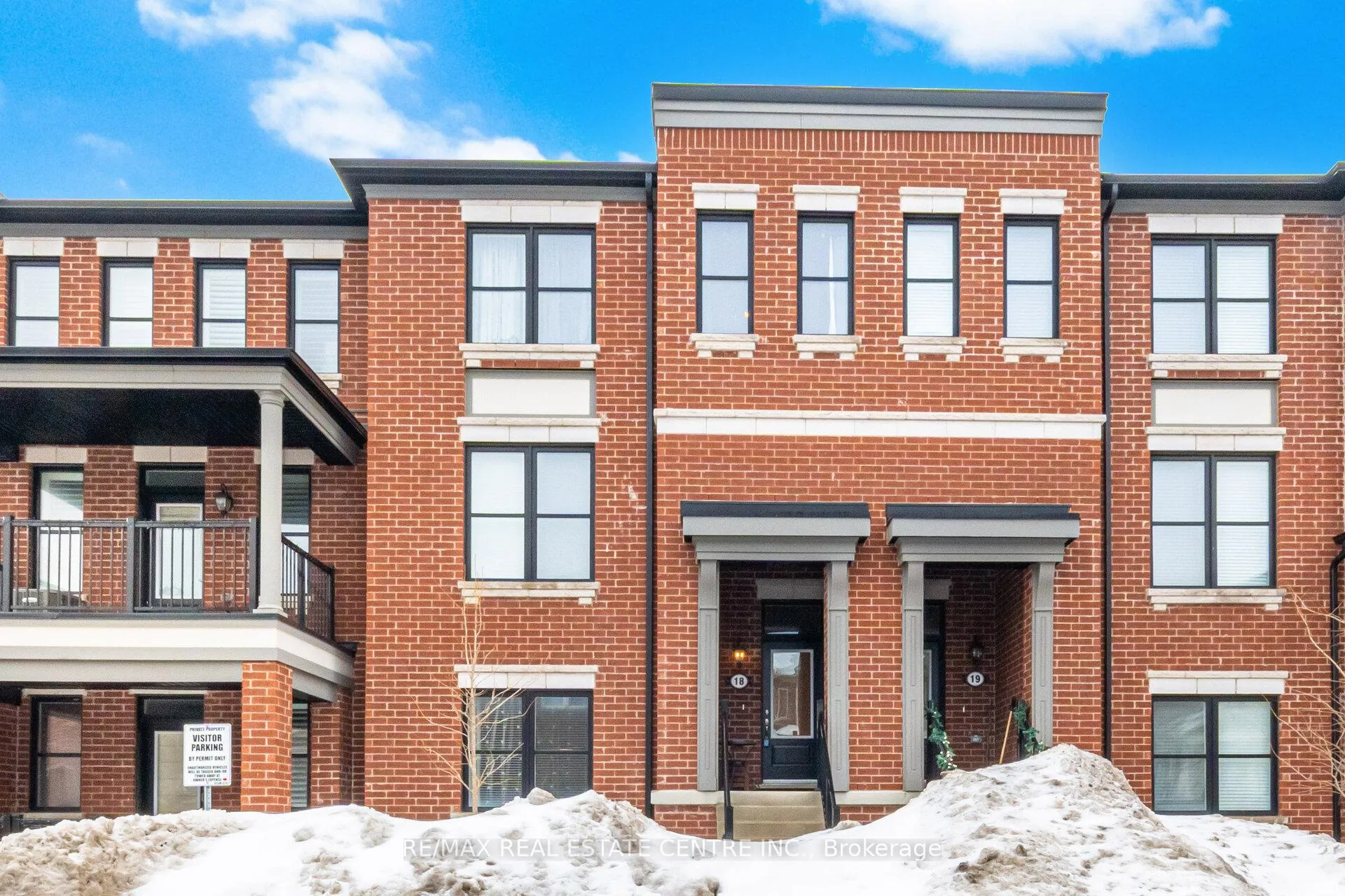 Photo 1 of Unit #18, 975 Whitlock Avenue, Milton, Cobban — HOMEH