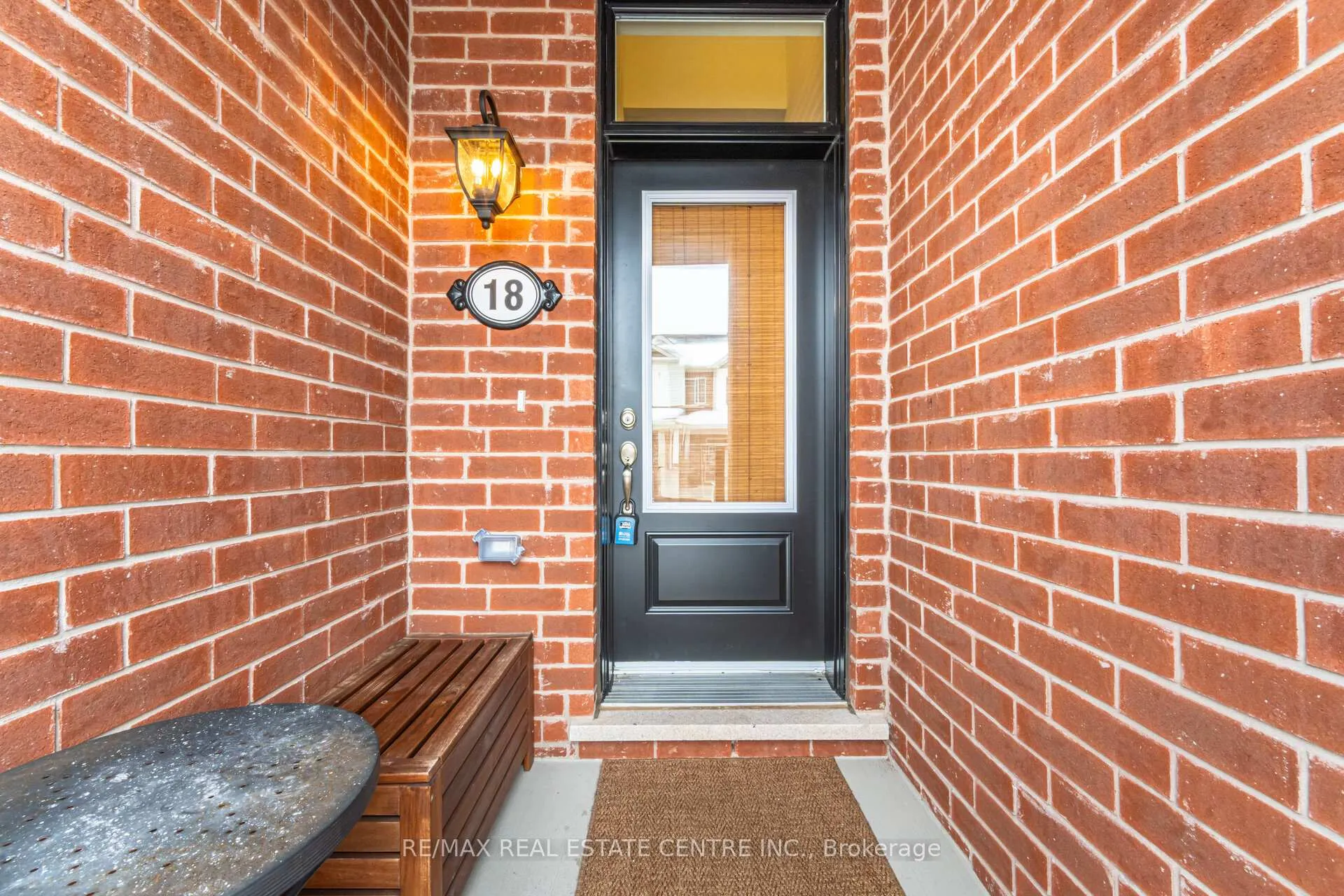 Photo 4 of Unit #18, 975 Whitlock Avenue, Milton, Cobban — HOMEH