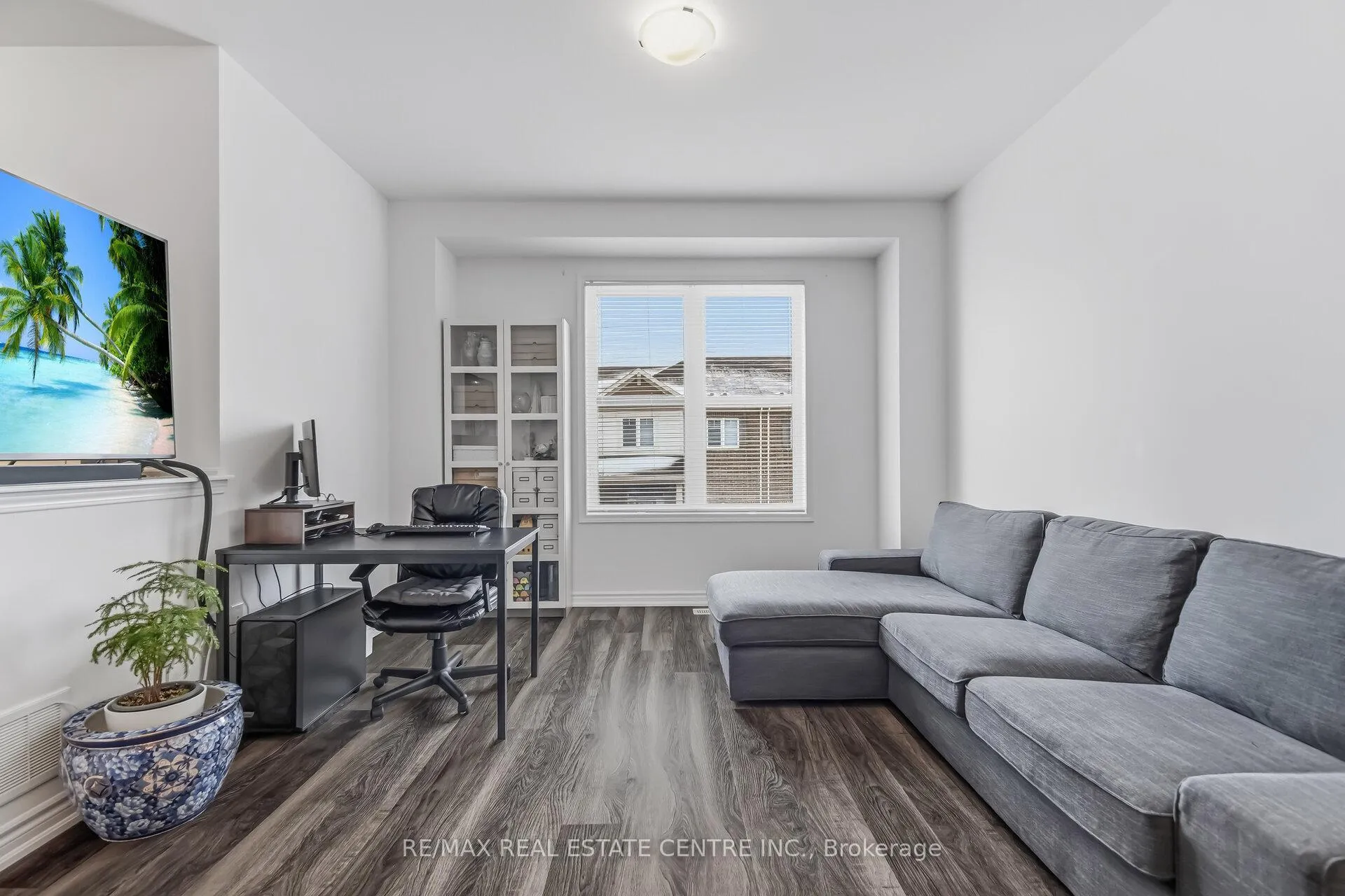 Photo 9 of Unit #18, 975 Whitlock Avenue, Milton, Cobban — HOMEH