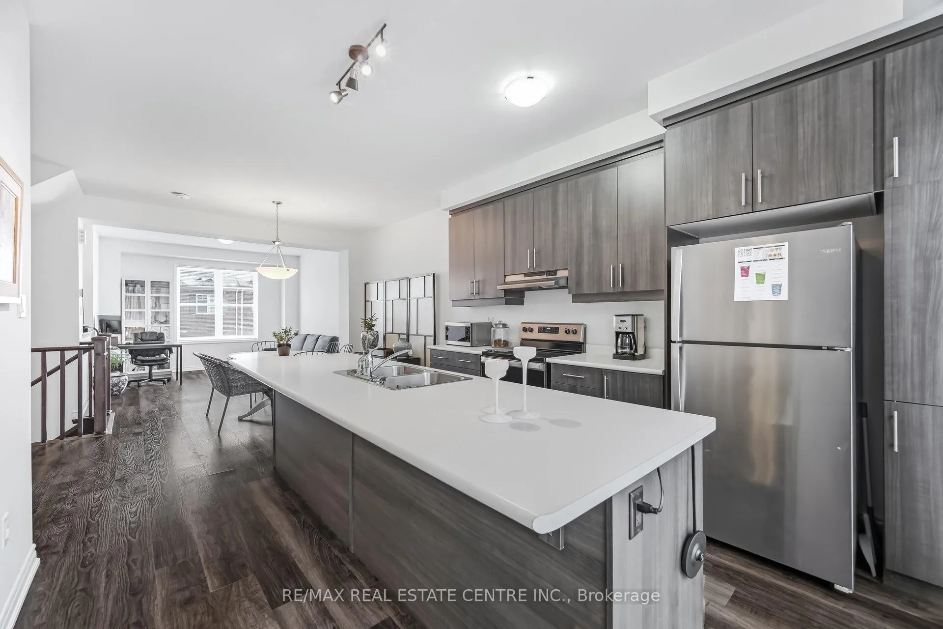 Photo 17 of Unit #18, 975 Whitlock Avenue, Milton, Cobban — HOMEH